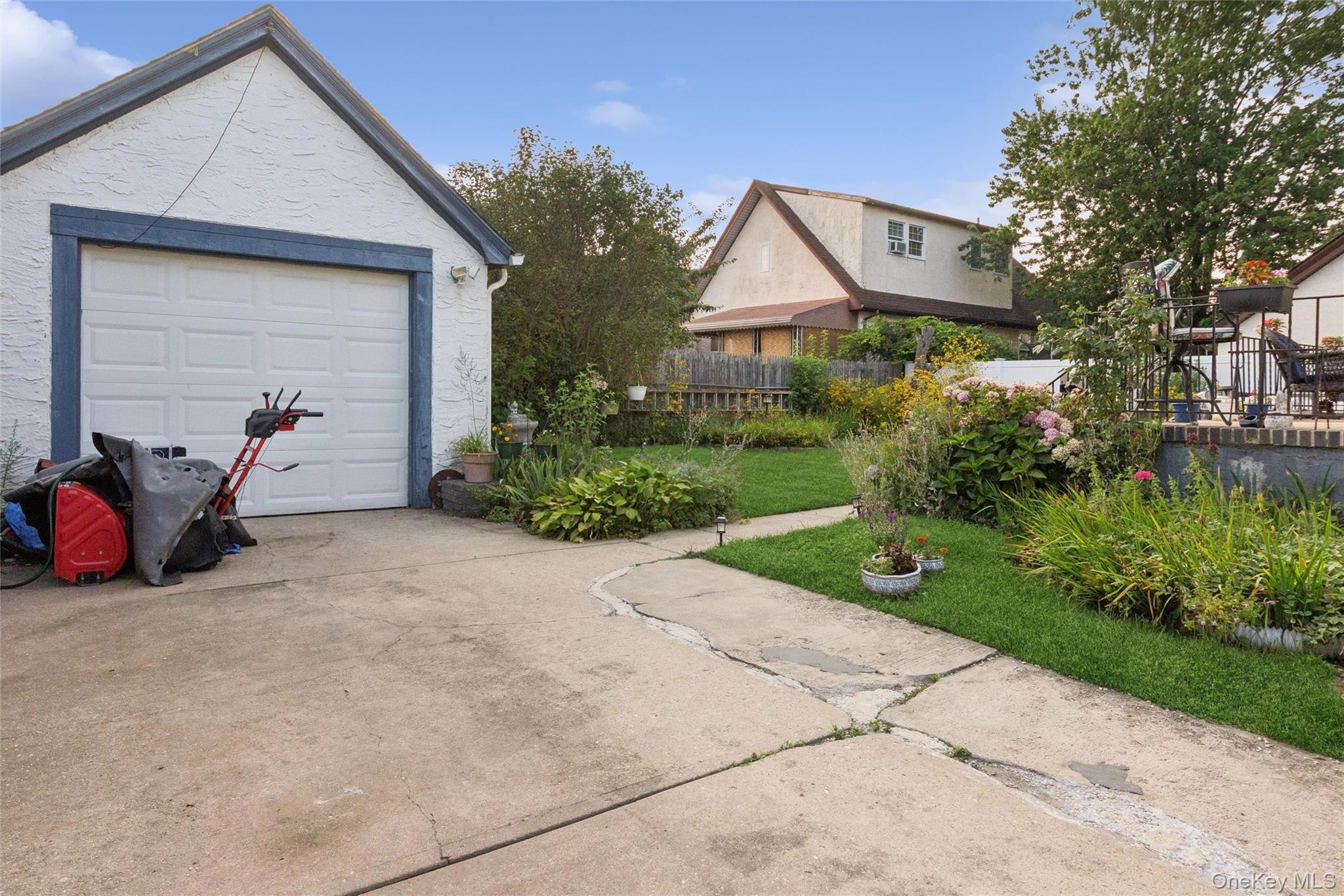 80 Dobson Avenue – For Sale photo 4
