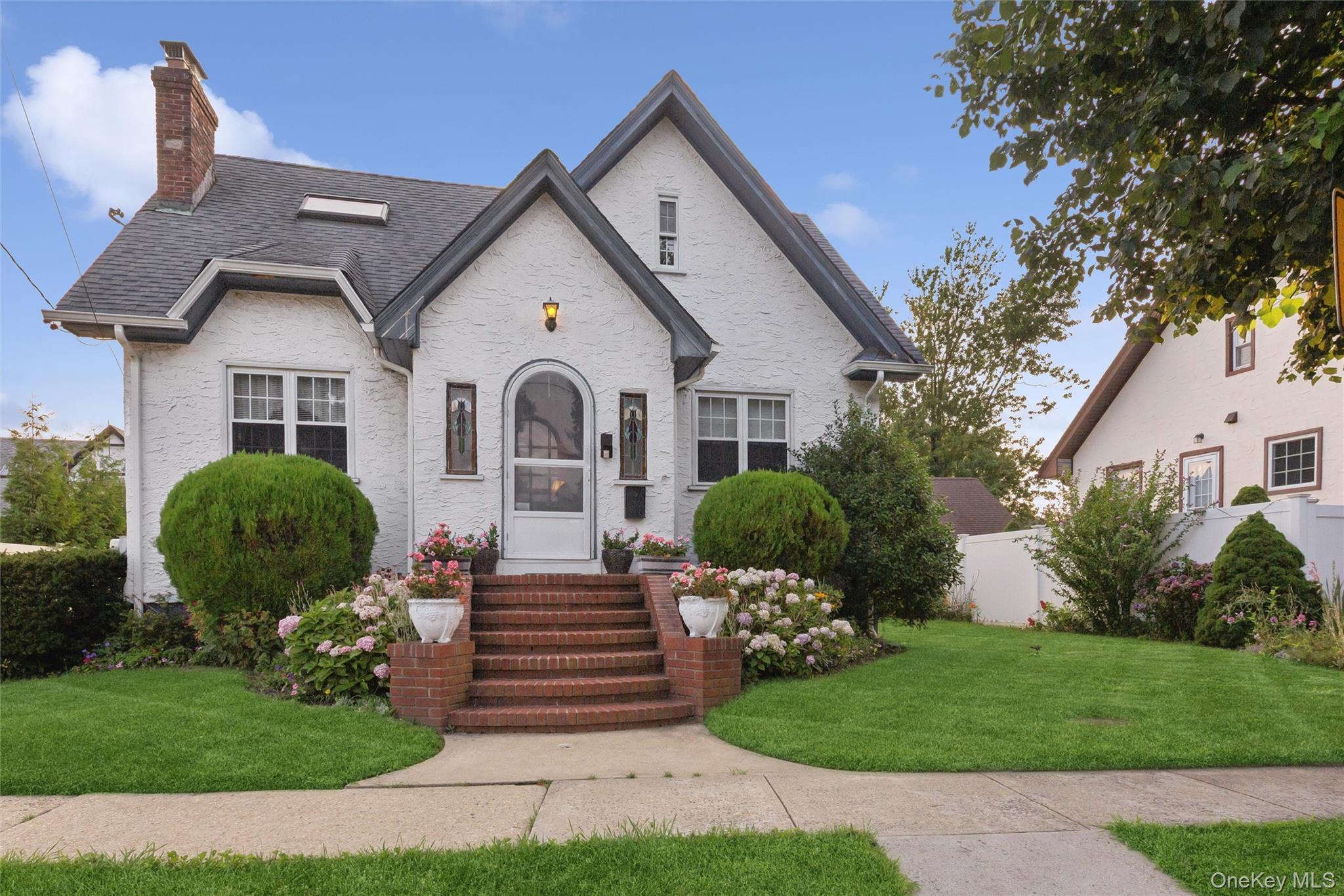 80 Dobson Avenue – For Sale photo 2