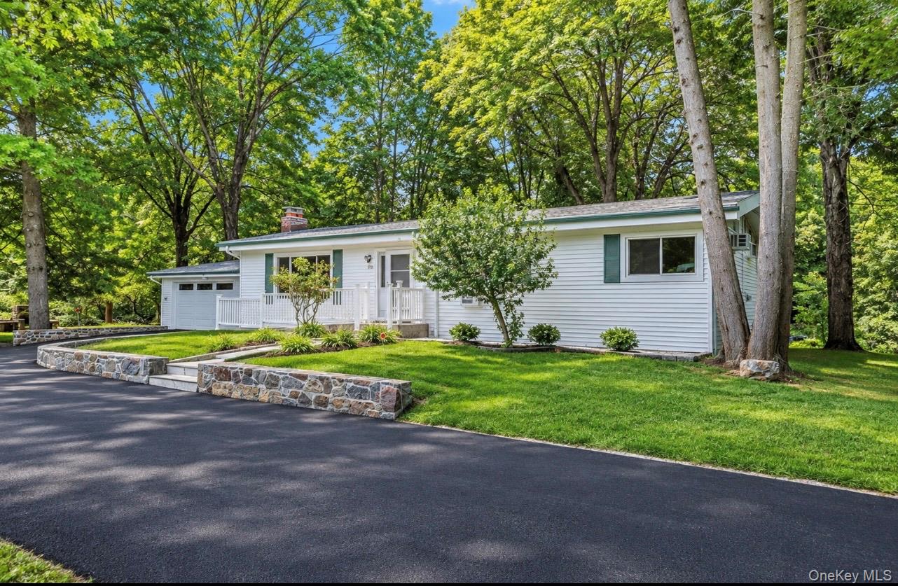 252 Watch Hill Road – For Sale photo 3