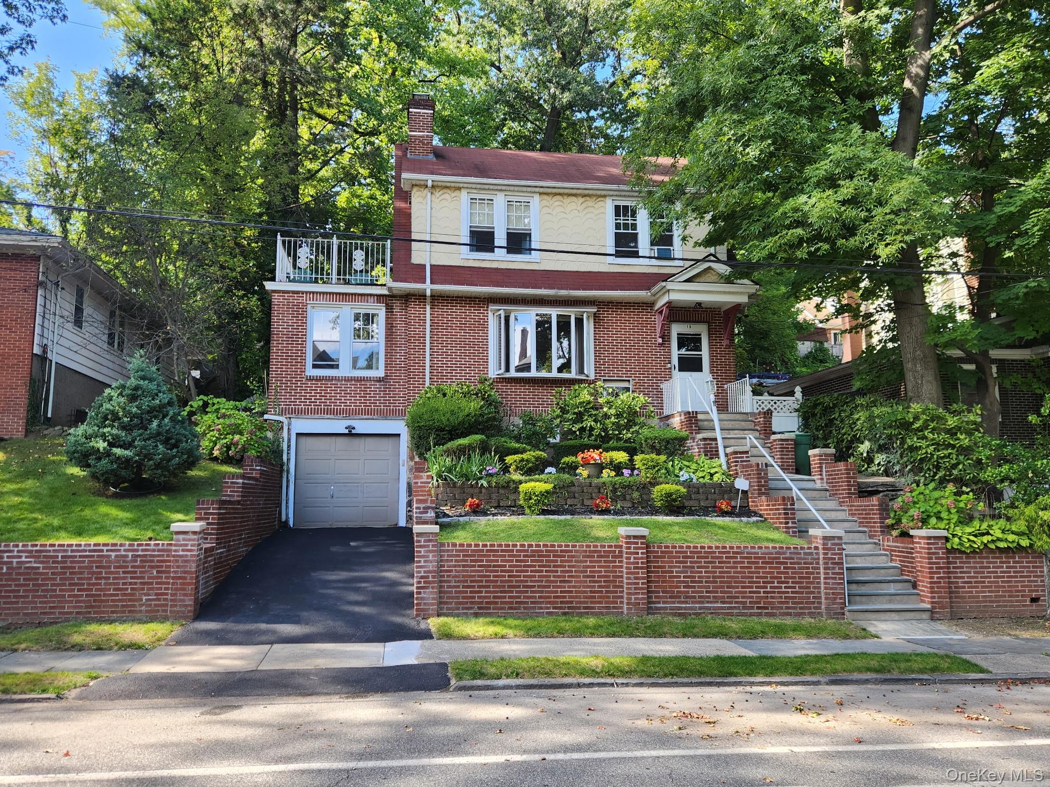 15 Rumsey Road – For Sale photo 2
