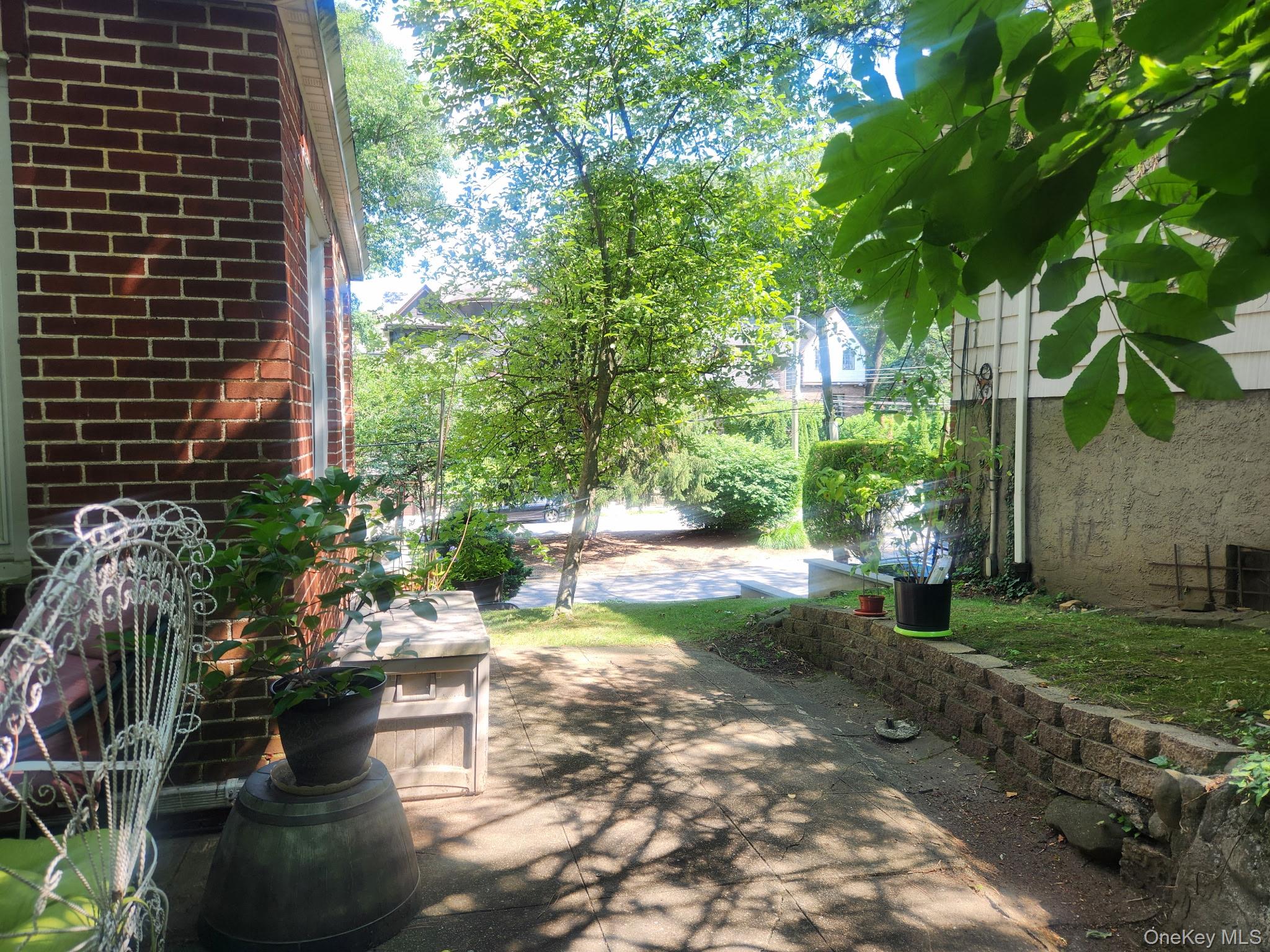 15 Rumsey Road – For Sale photo 32