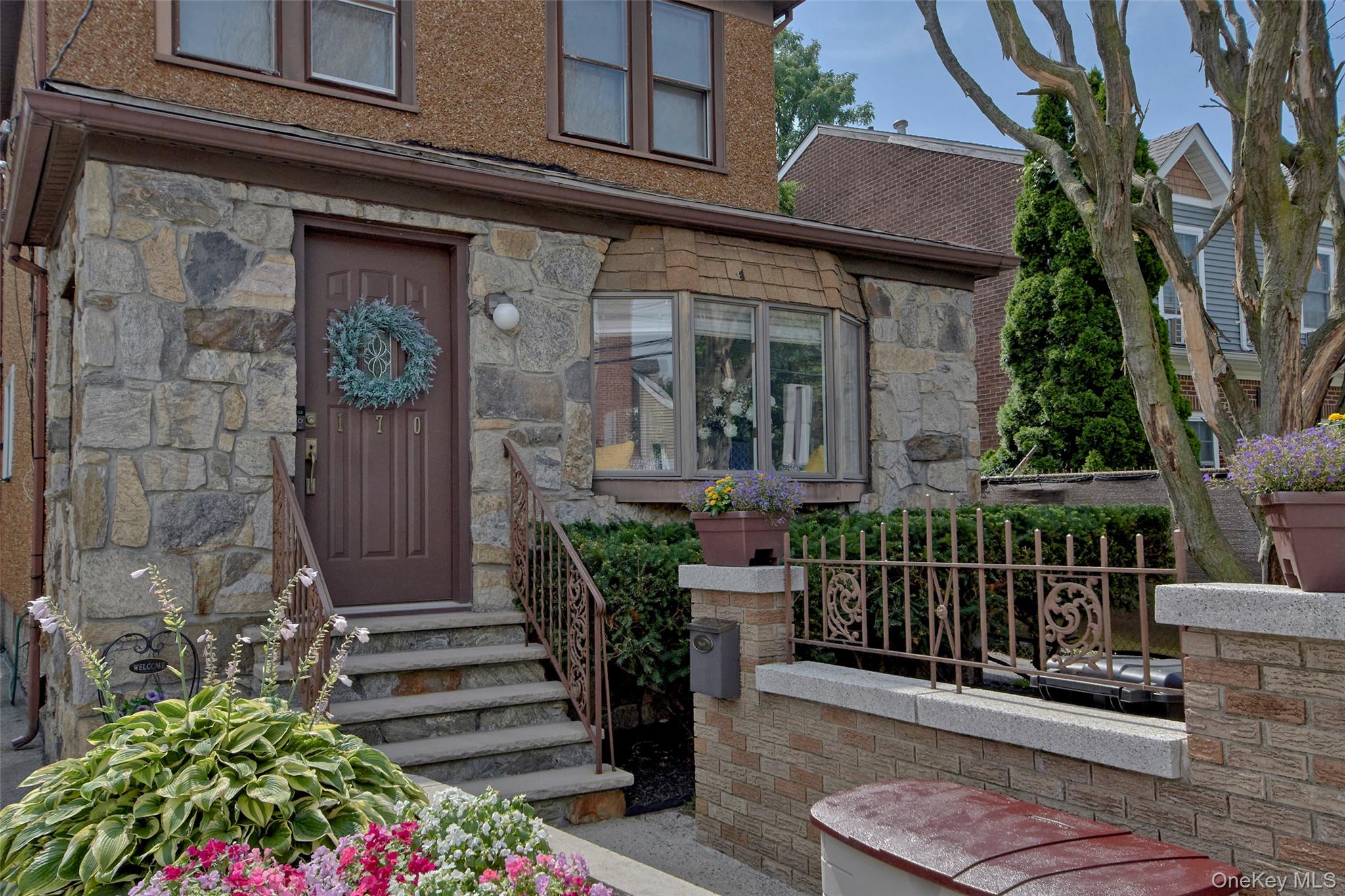 170 Trenchard Street – For Sale photo 2