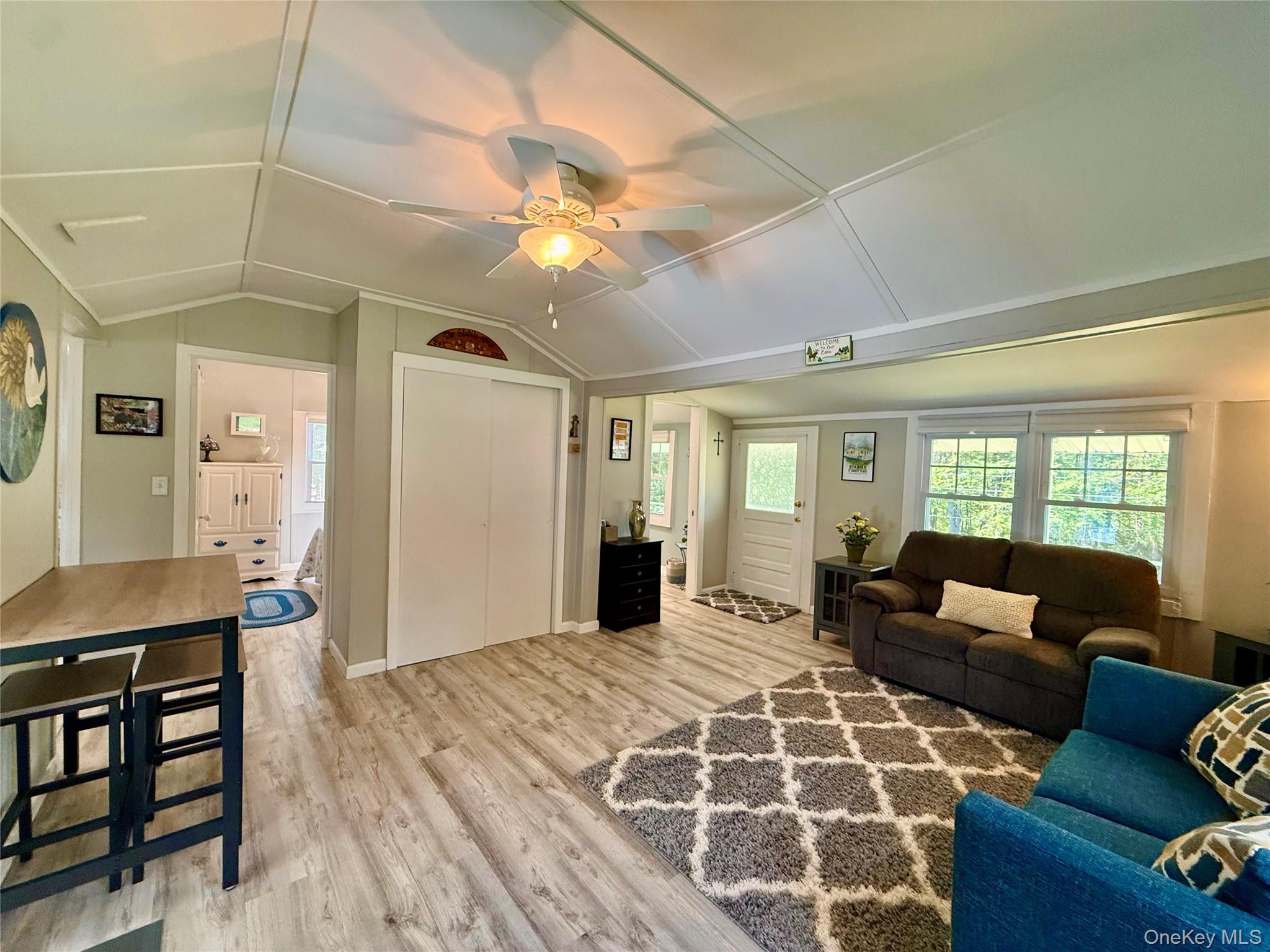 5 Liberty Place N – For Sale photo 24