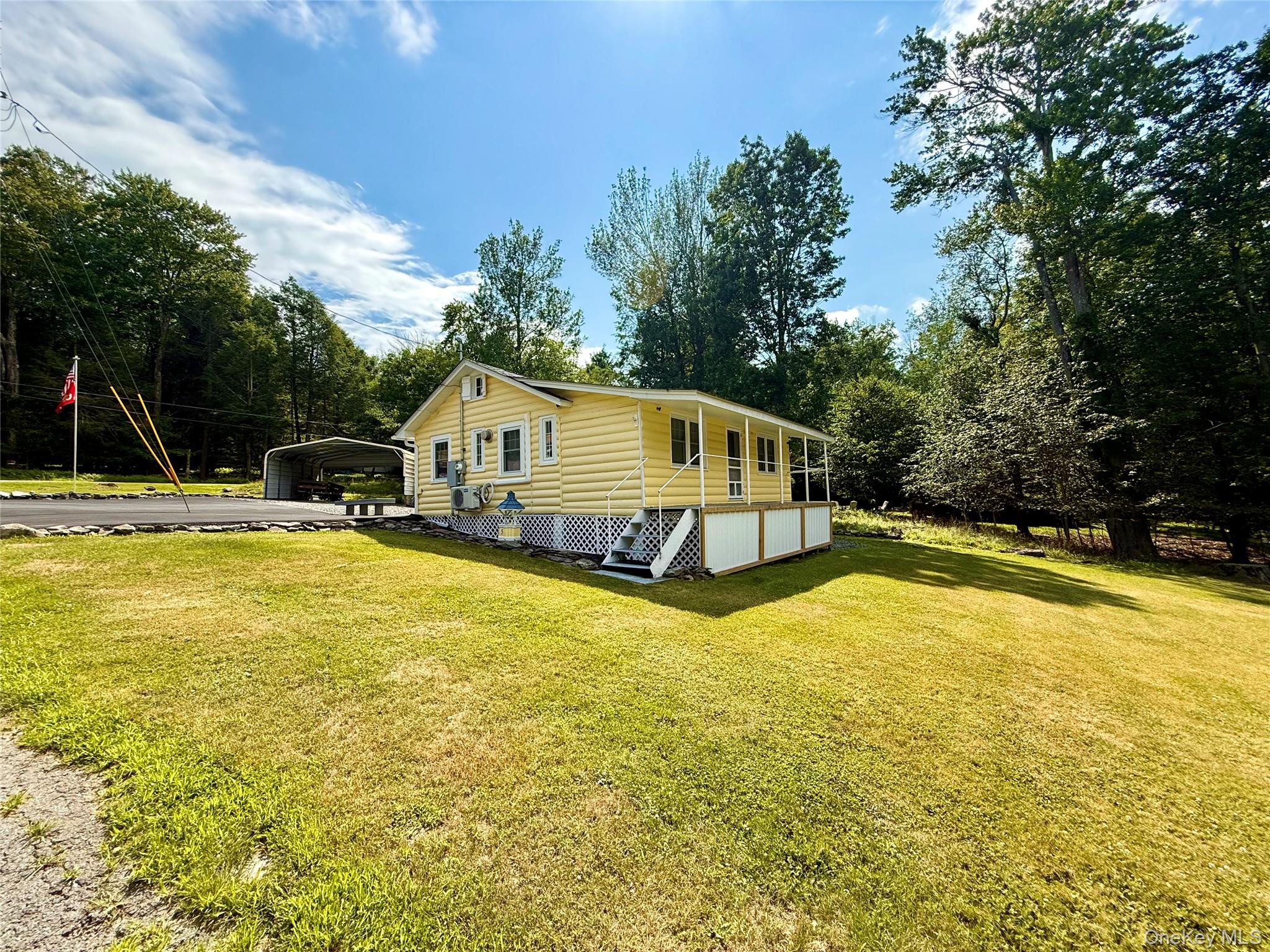 5 Liberty Place N – For Sale photo 3
