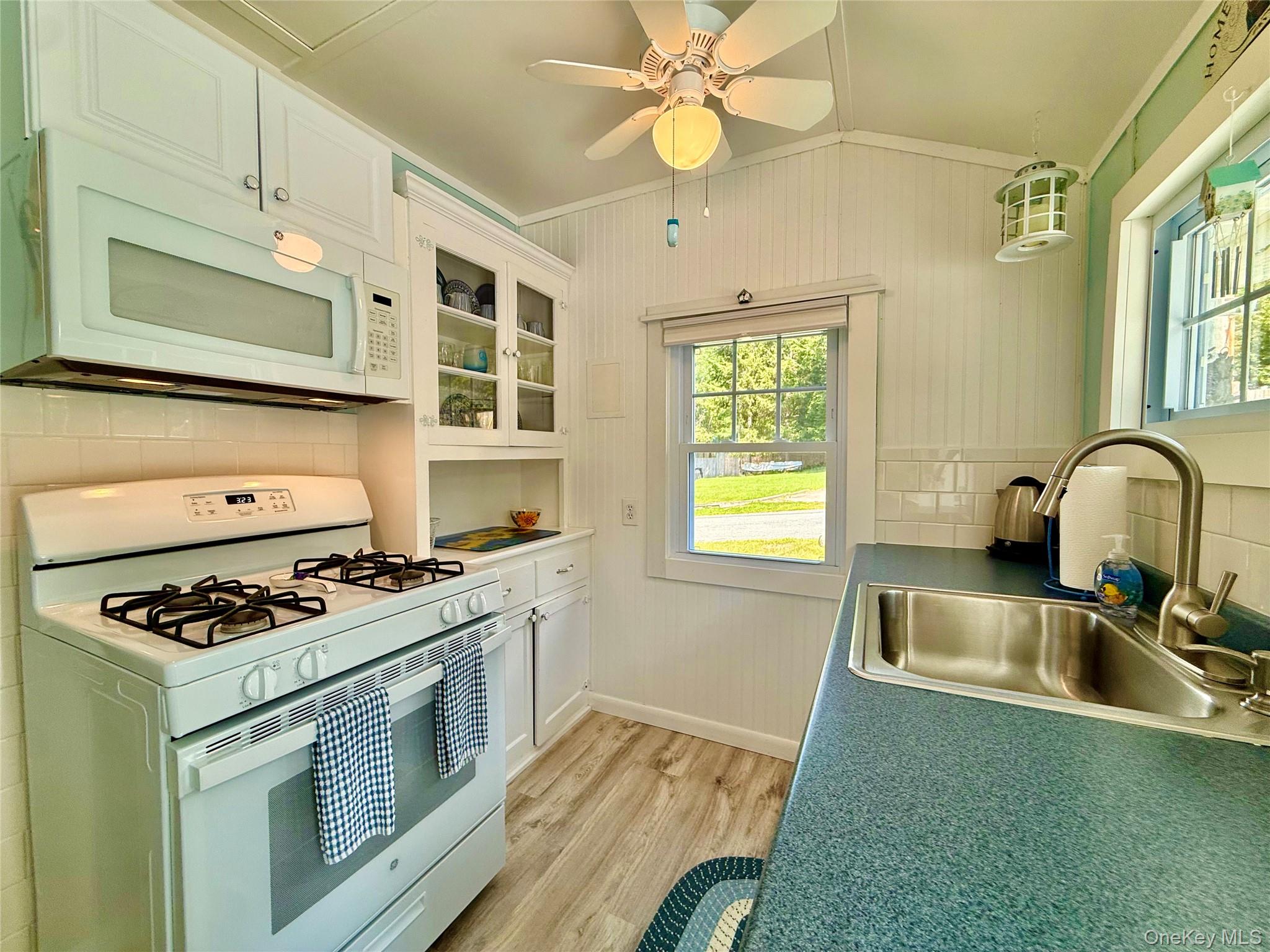5 Liberty Place N – For Sale photo 18
