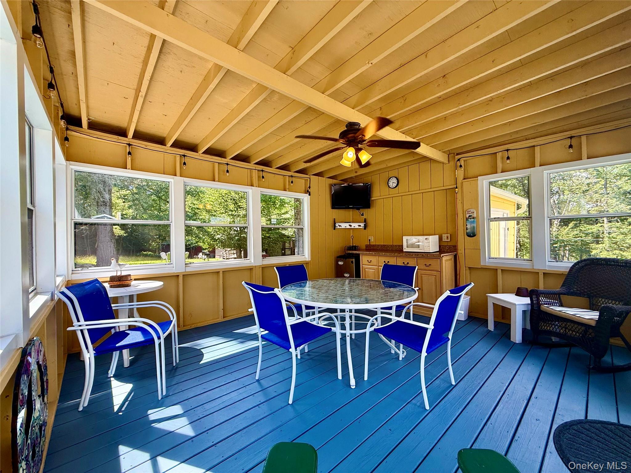 5 Liberty Place N – For Sale photo 8