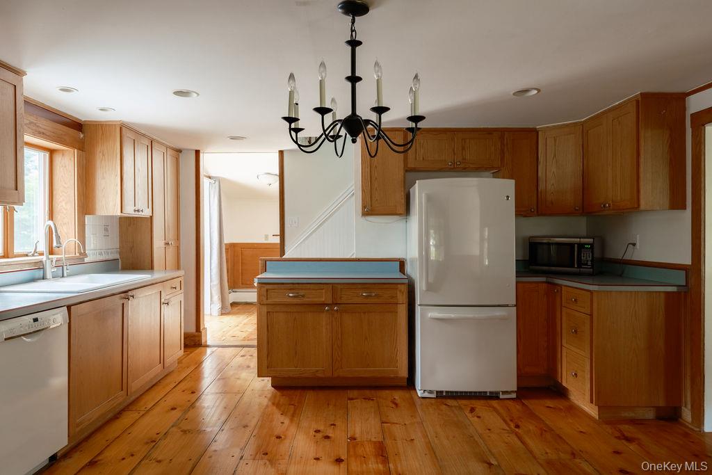 2327 Salt Point Turnpike – For Sale photo 4