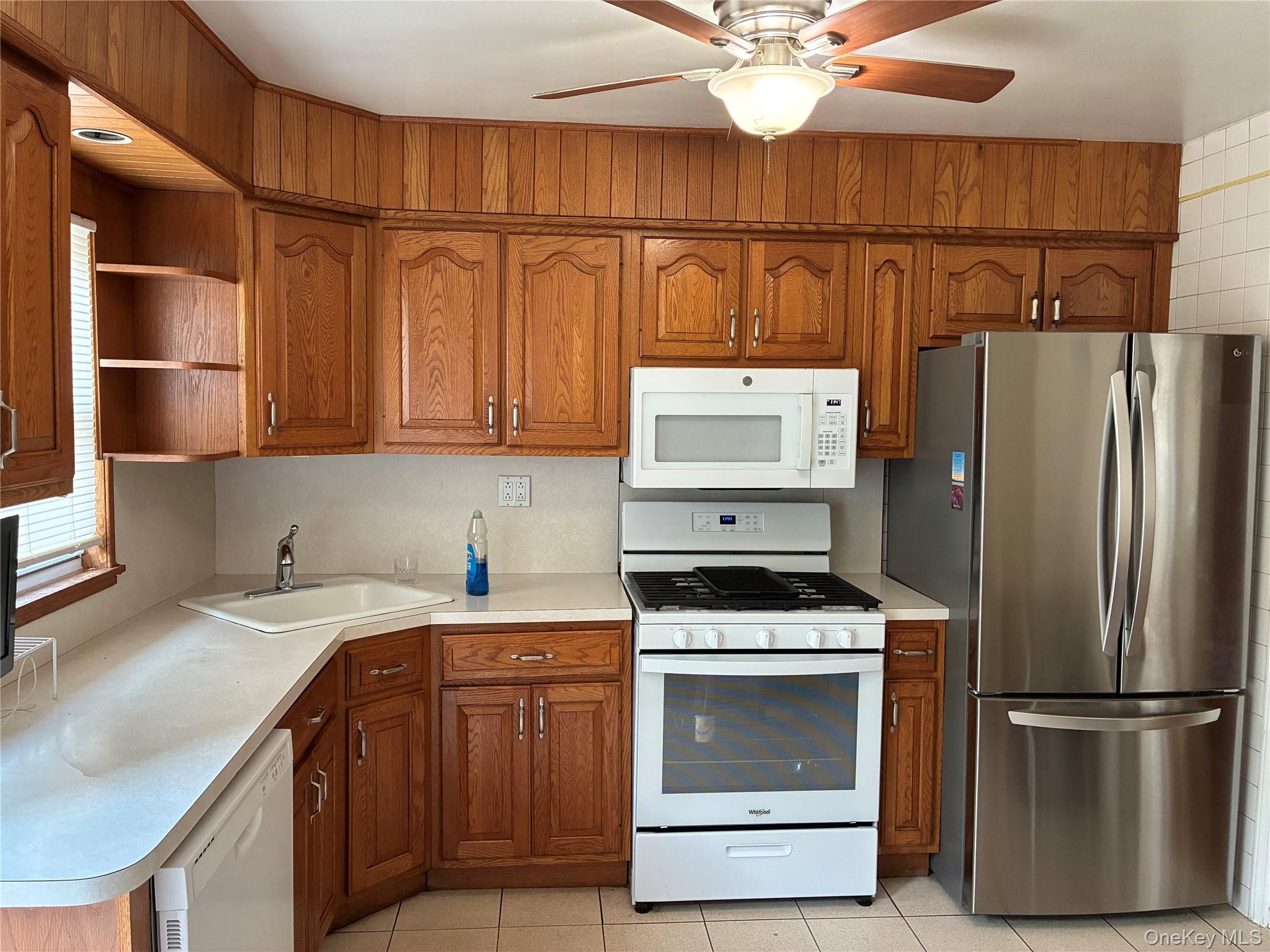 553 W Beech Street – For Sale photo 5