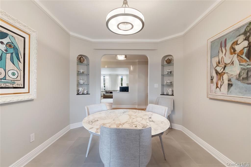 84-51 Beverly Road, Unit 6R photo 3