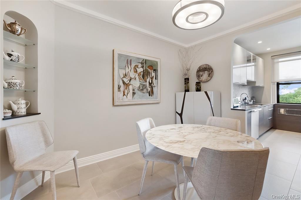 84-51 Beverly Road, Unit 6R photo 5