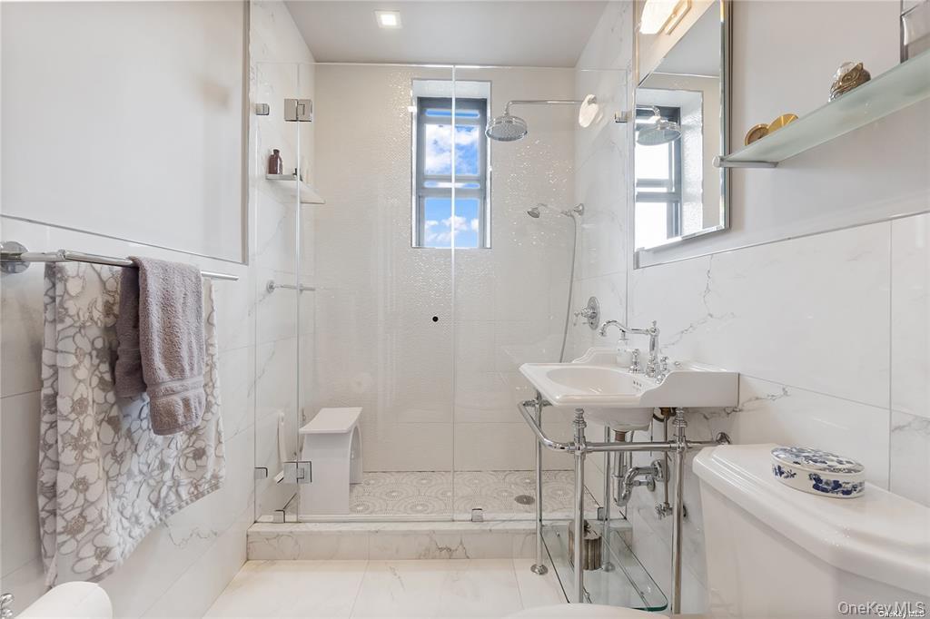 84-51 Beverly Road, Unit 6R photo 19