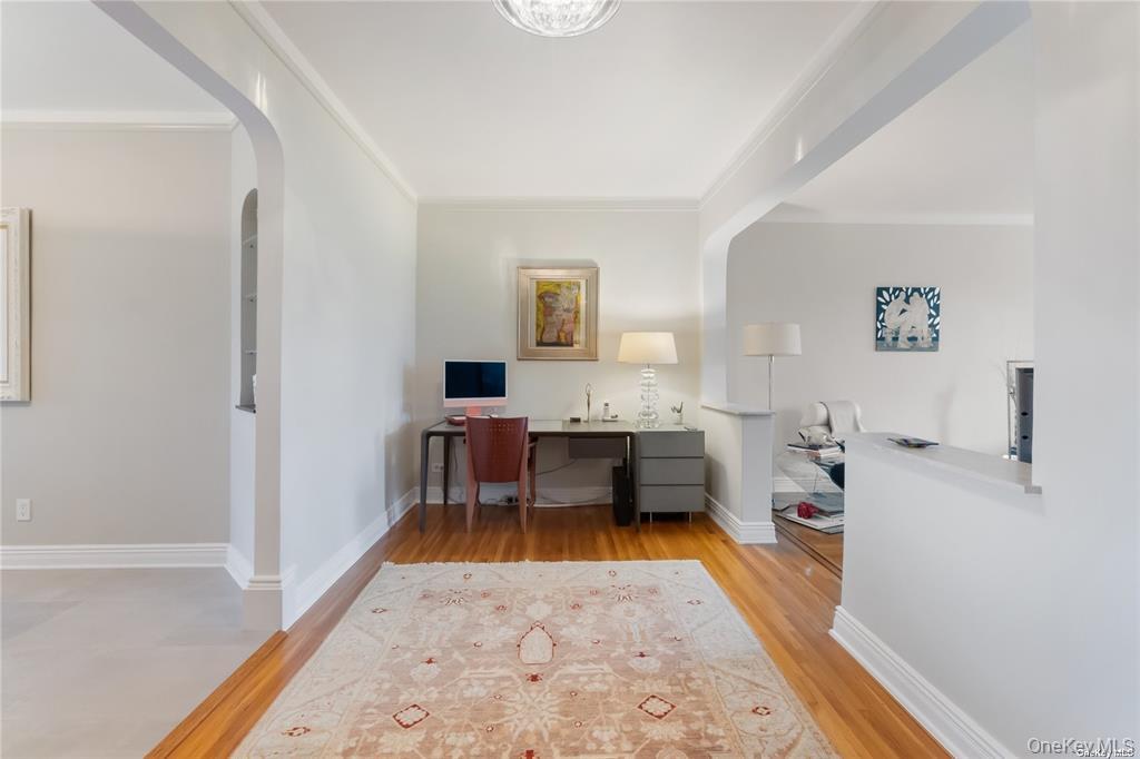 84-51 Beverly Road, Unit 6R photo 12