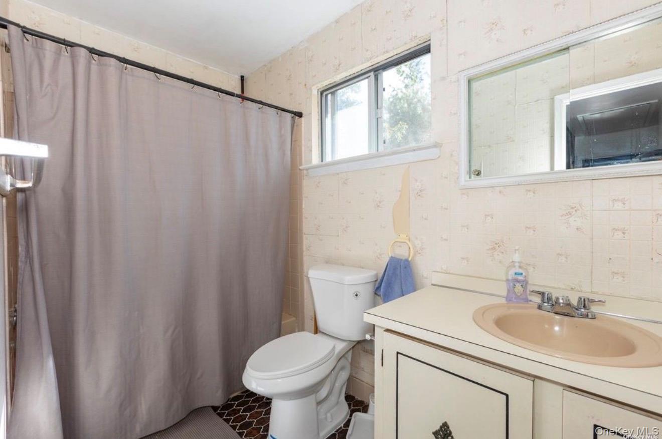 250 Clarice Boulevard – For Sale photo 19