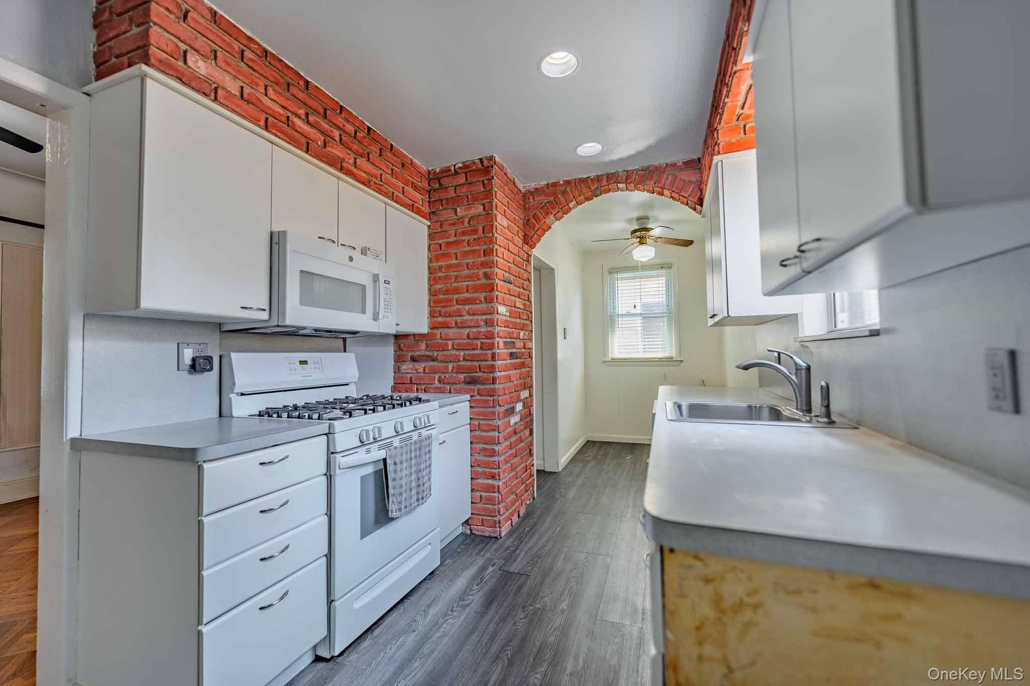 124 Roosevelt Boulevard – For Sale photo 11