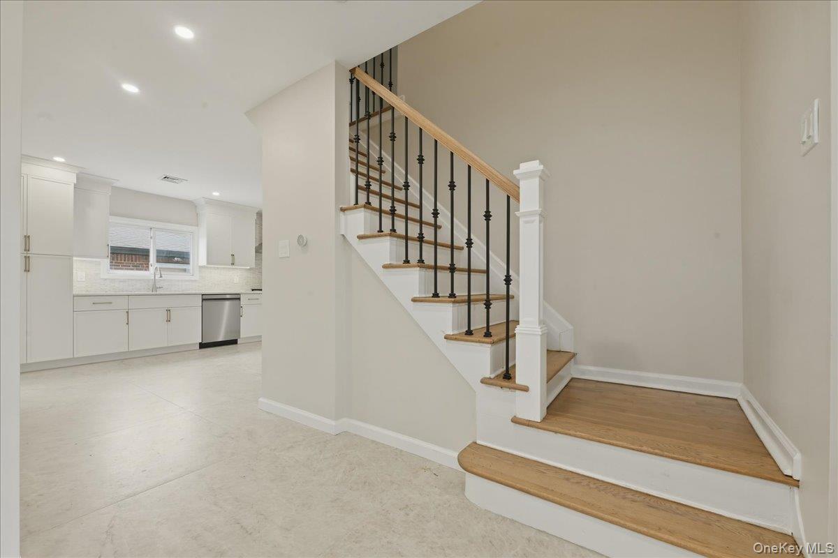 616 Harless Place – For Sale photo 4