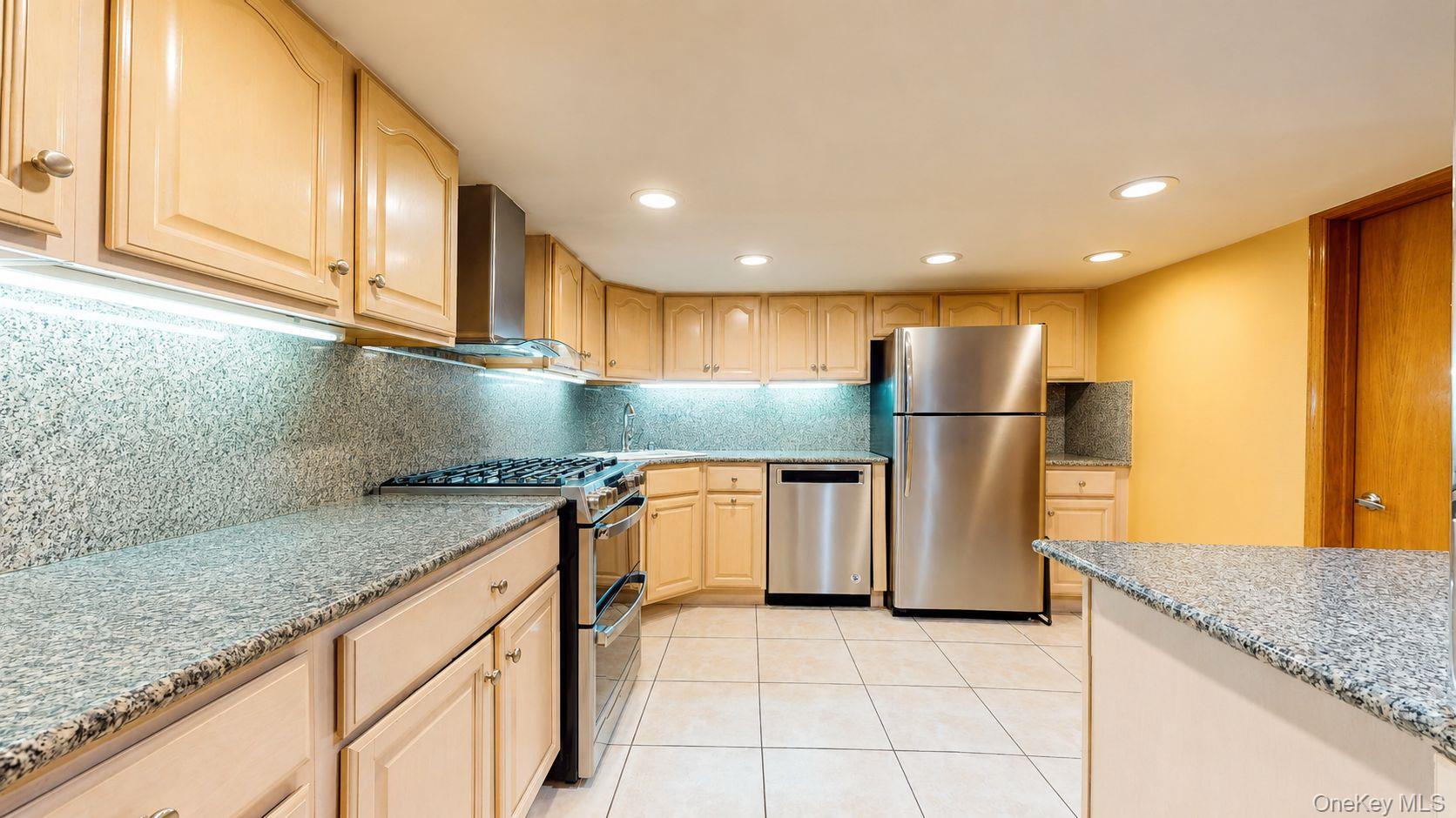 160-31 9th Avenue – For Sale photo 37