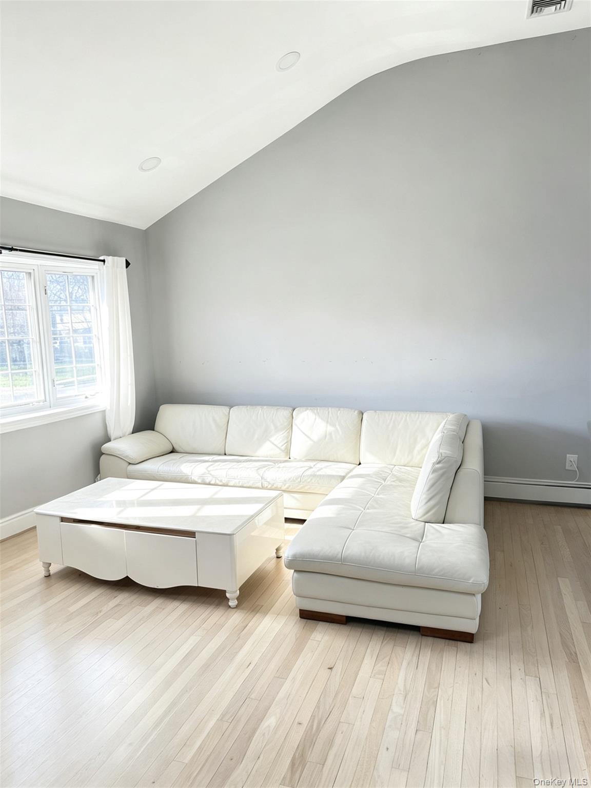 249 Bayport Avenue – For Sale photo 15