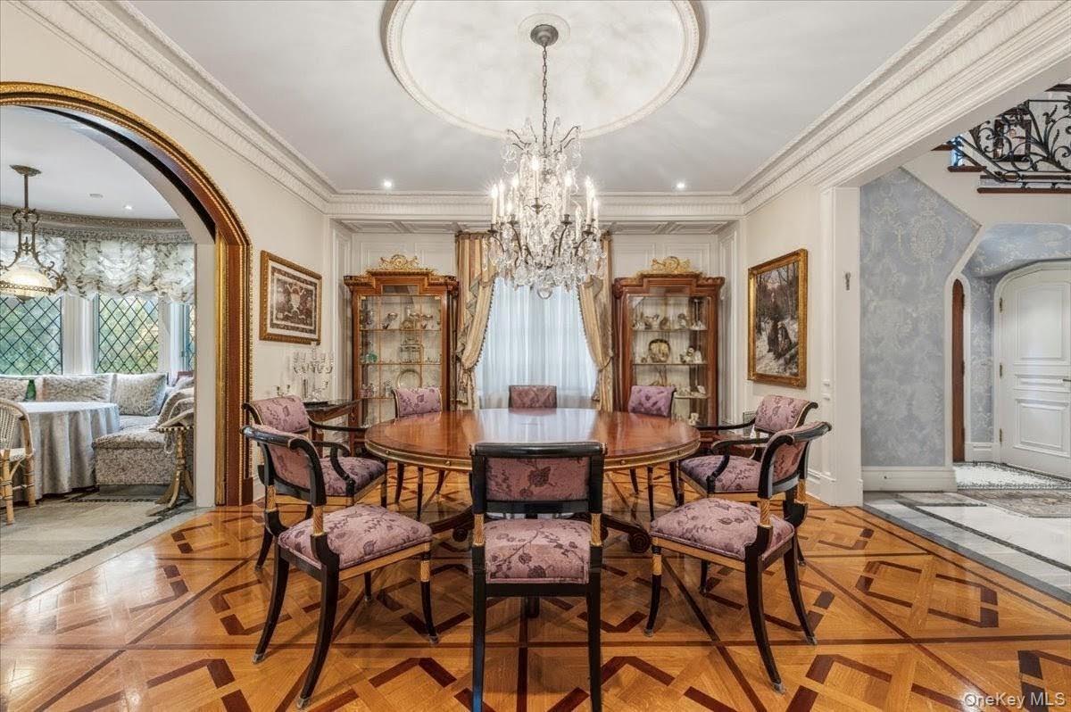 17 sutton Place – For Sale photo 8