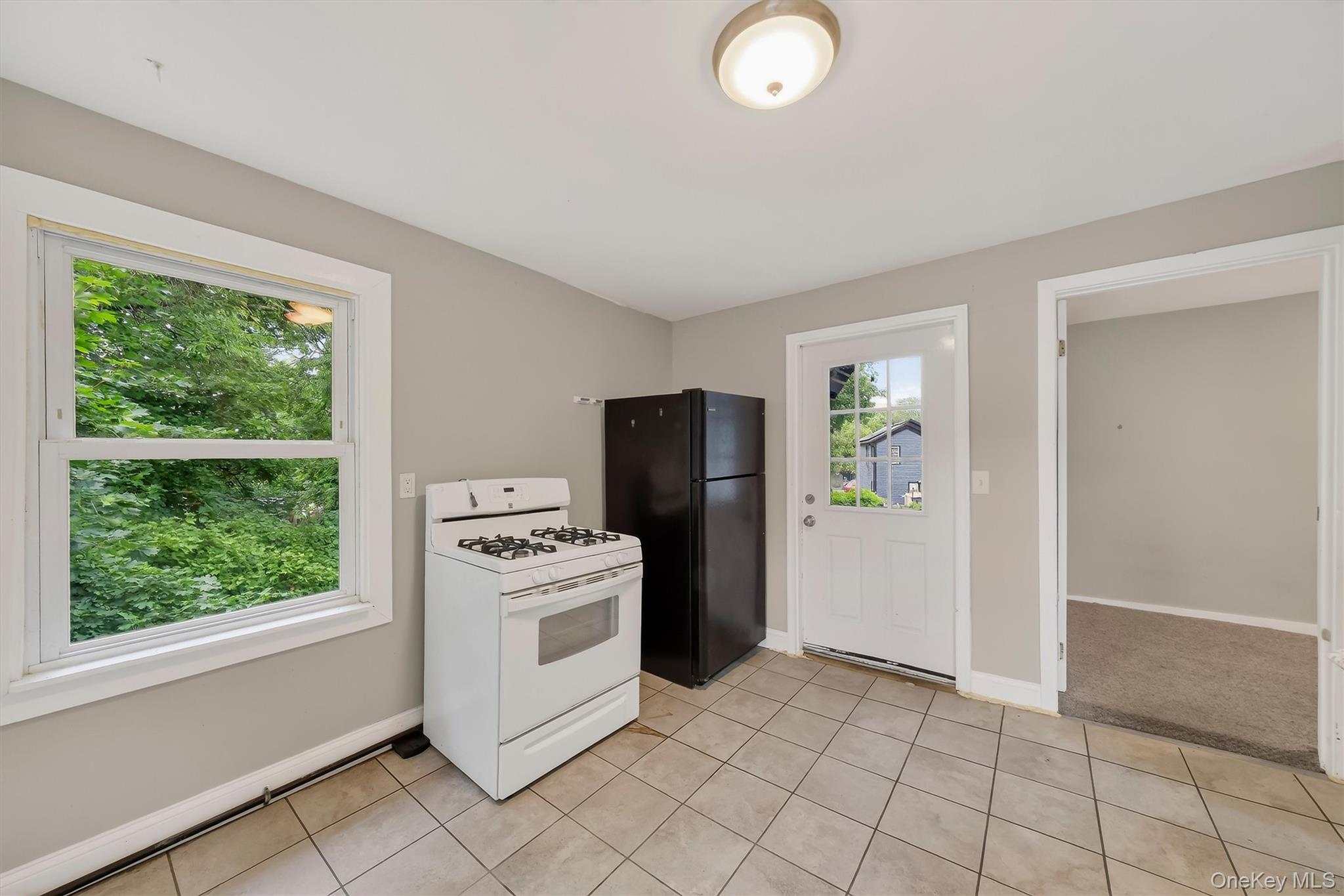 68 Catharine Street, Unit Unit 2 photo 12