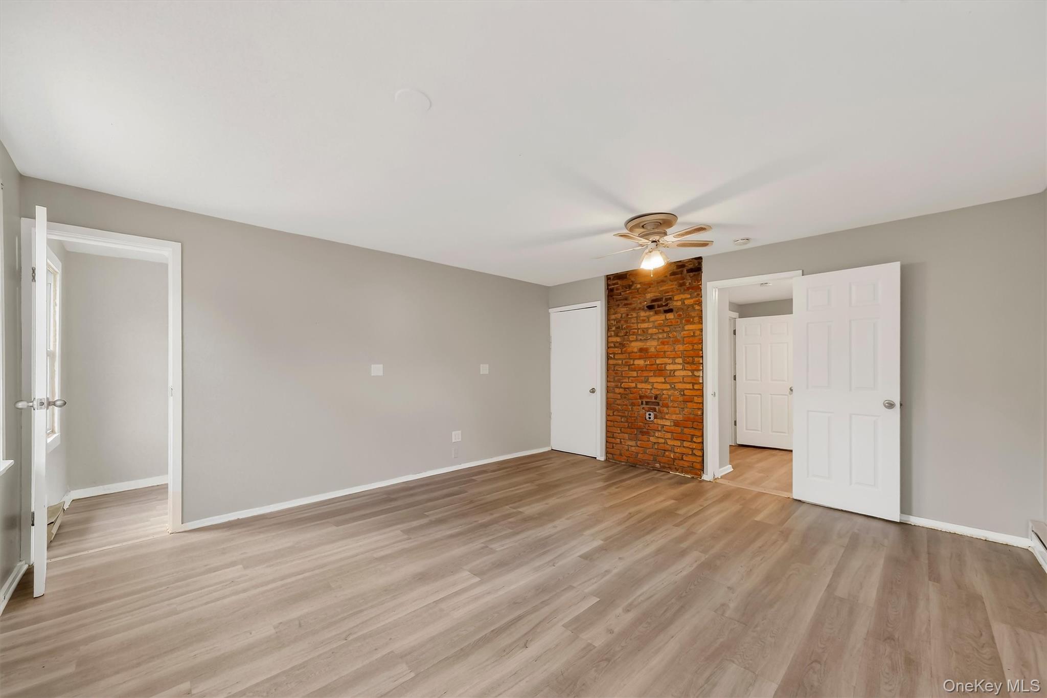 68 Catharine Street, Unit Unit 2 photo 5