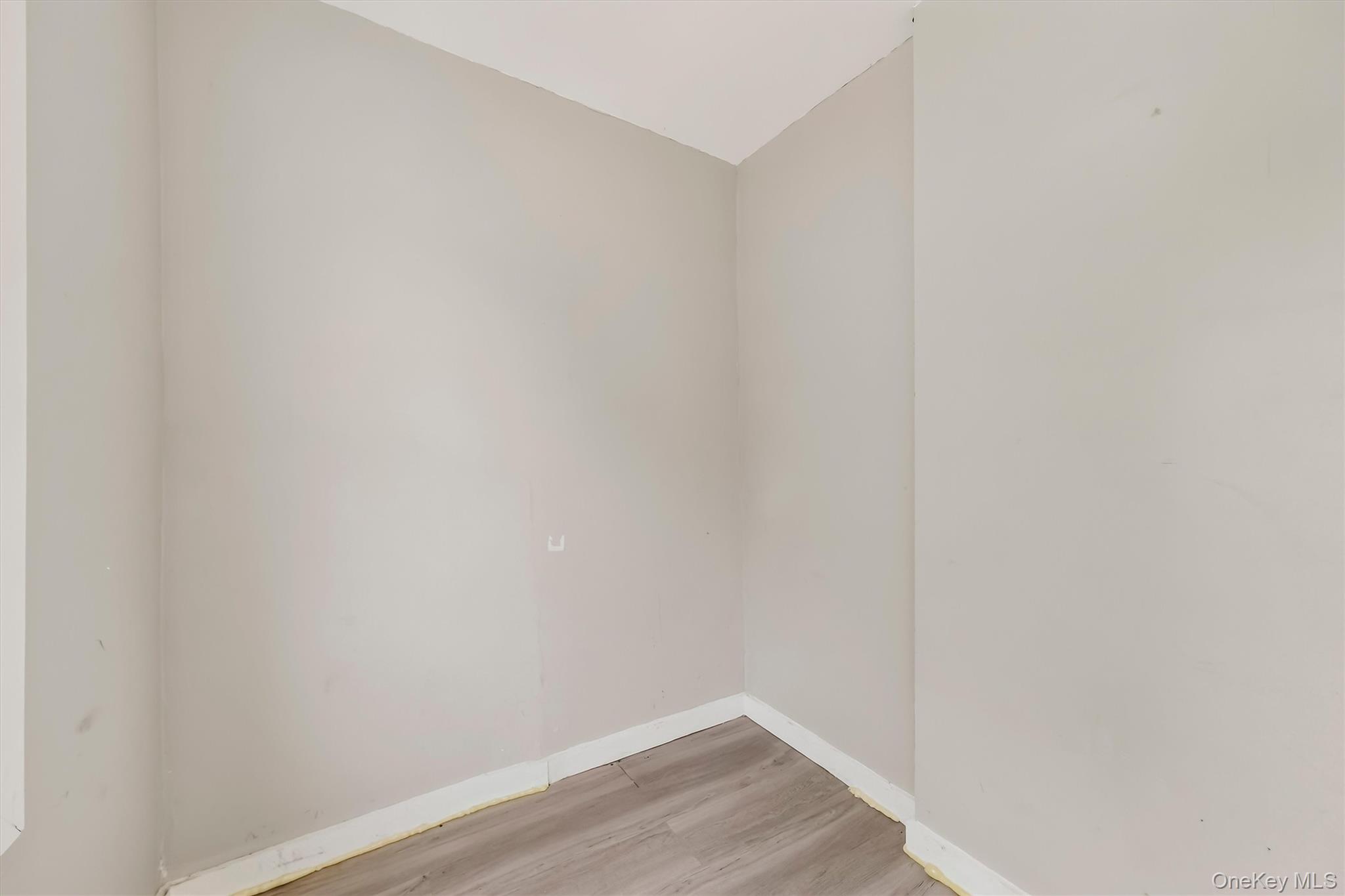 68 Catharine Street, Unit Unit 2 photo 16