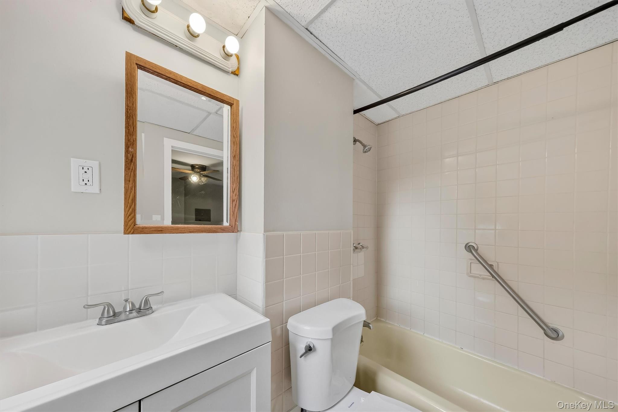 68 Catharine Street, Unit Unit 2 photo 21