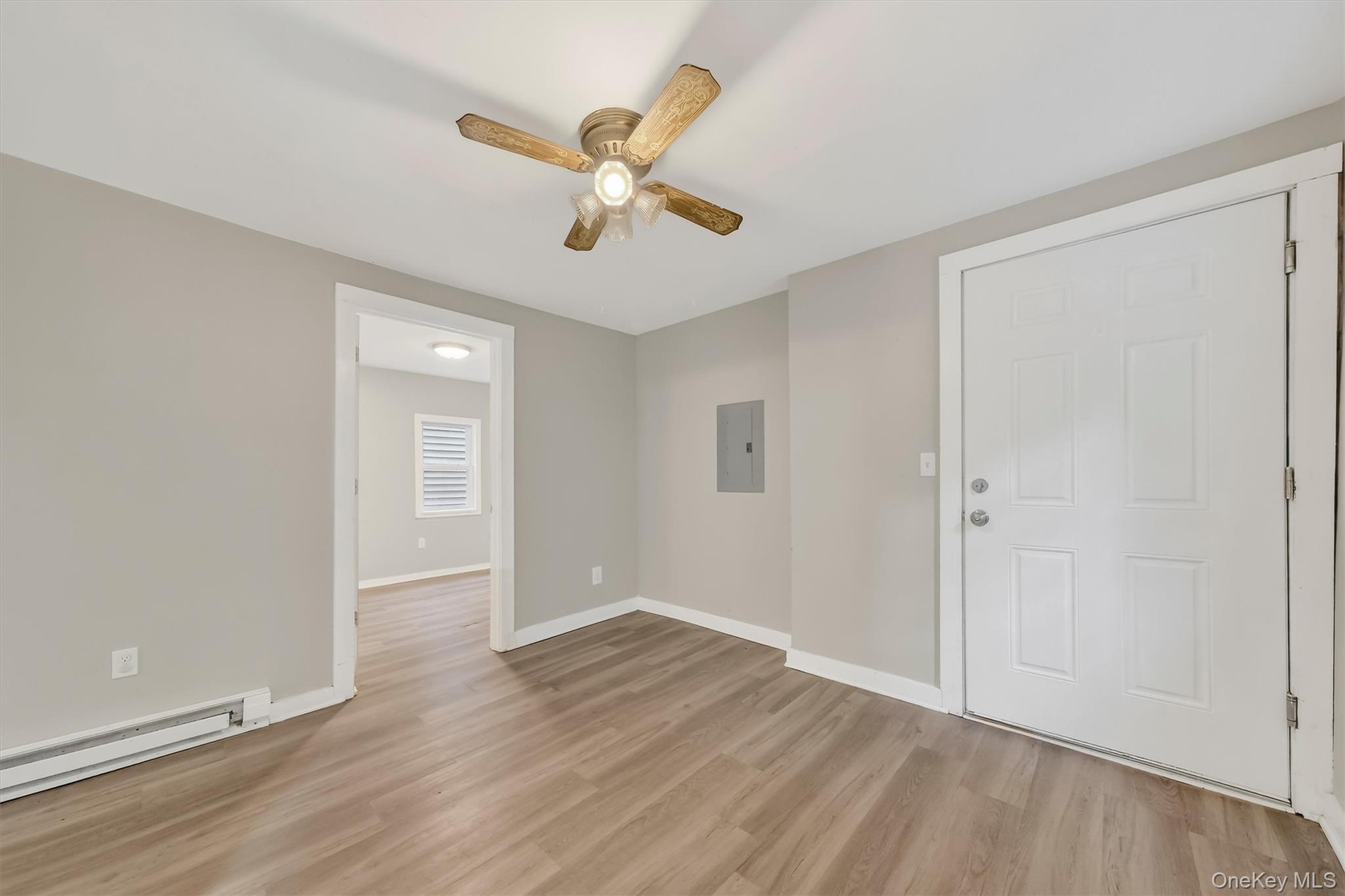 68 Catharine Street, Unit Unit 2 photo 8