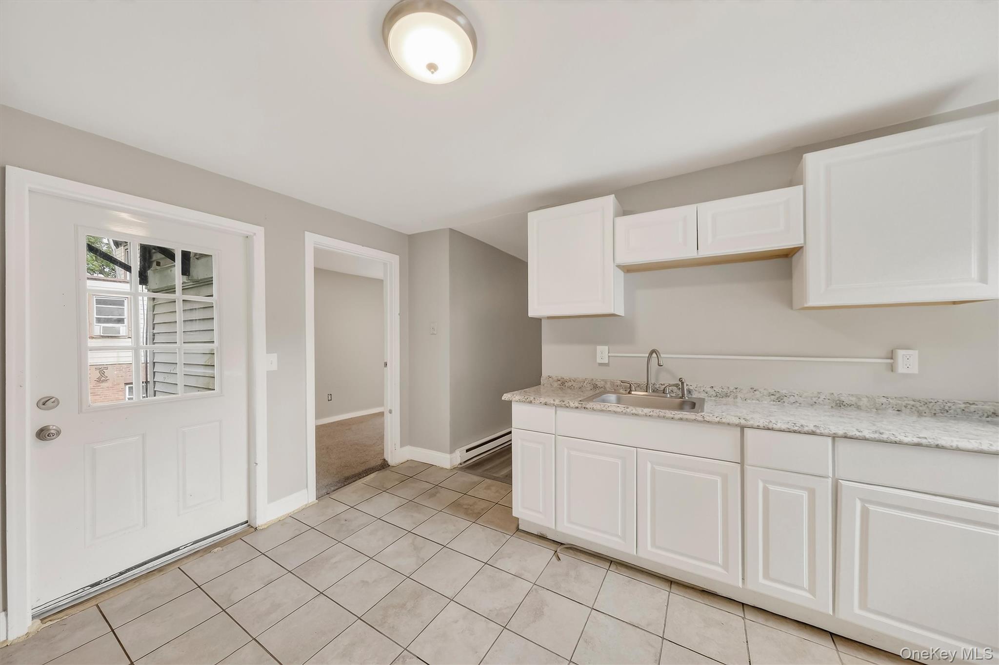 68 Catharine Street, Unit Unit 2 photo 13