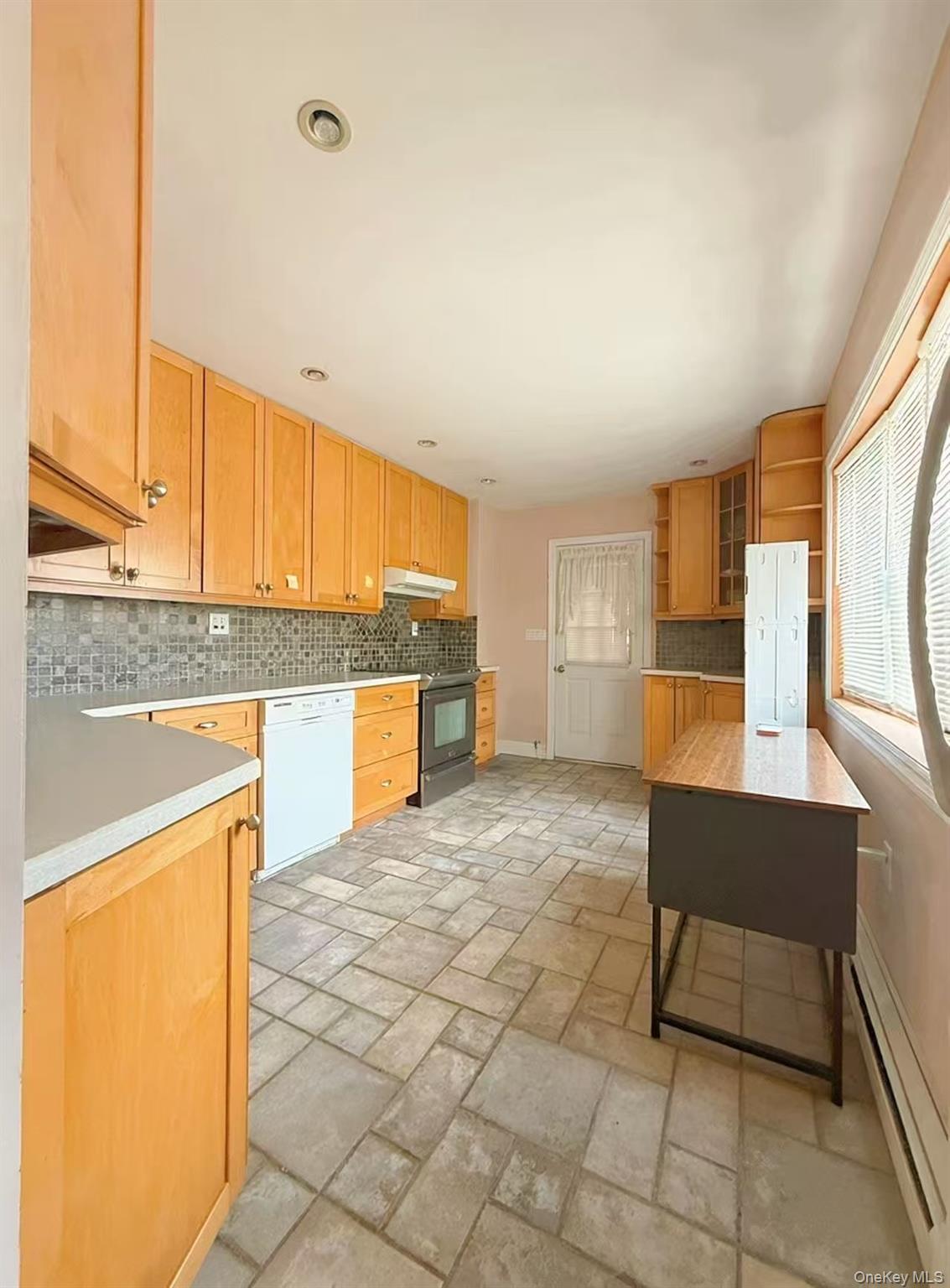 30 Book Lane – For Sale photo 2