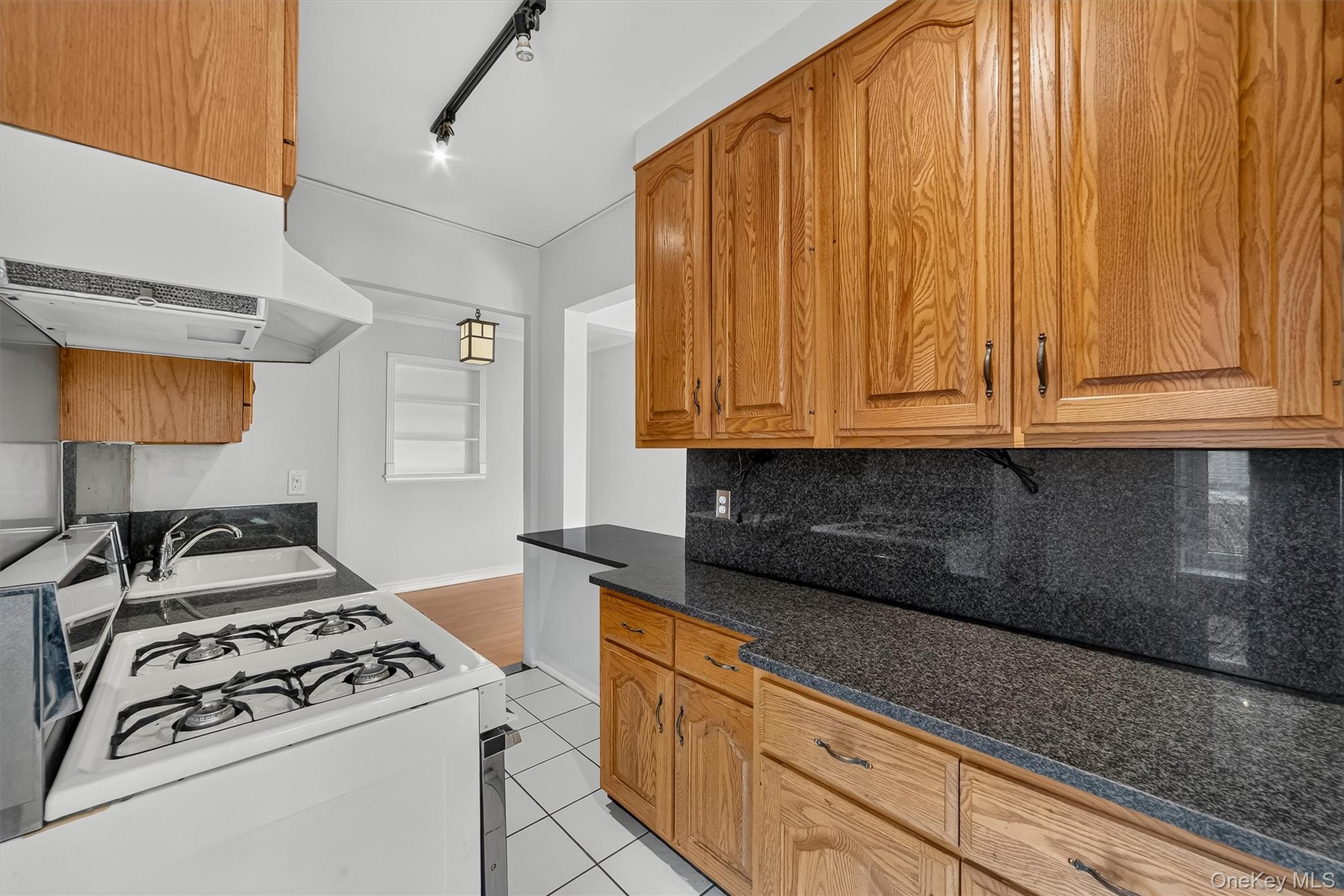 949 Palmer Road, Unit 5K photo 23