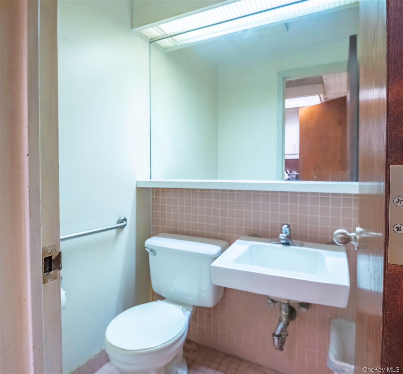 94-18 59th Avenue, Unit E3 photo 12