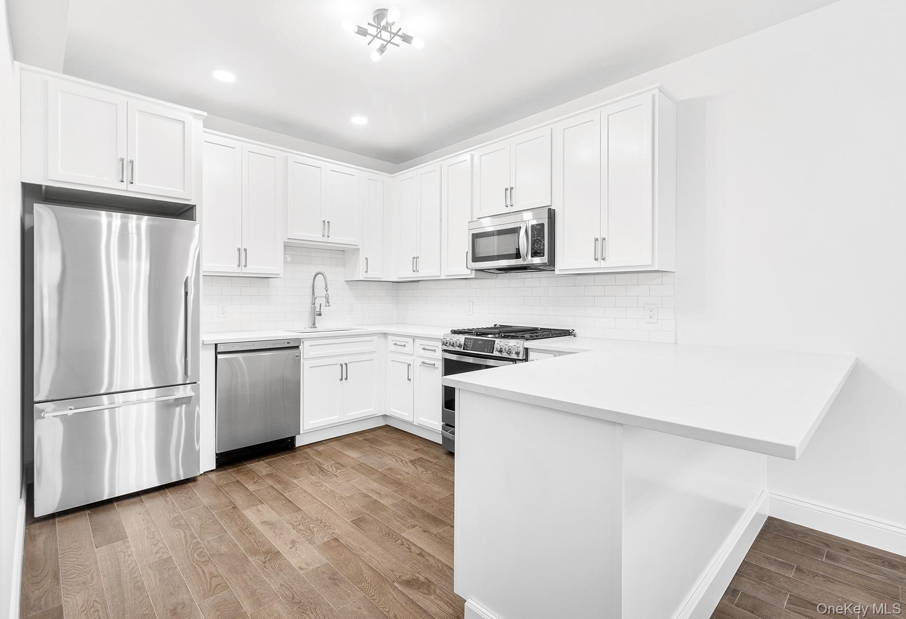 206-208 Main Street, Unit 4 photo 8
