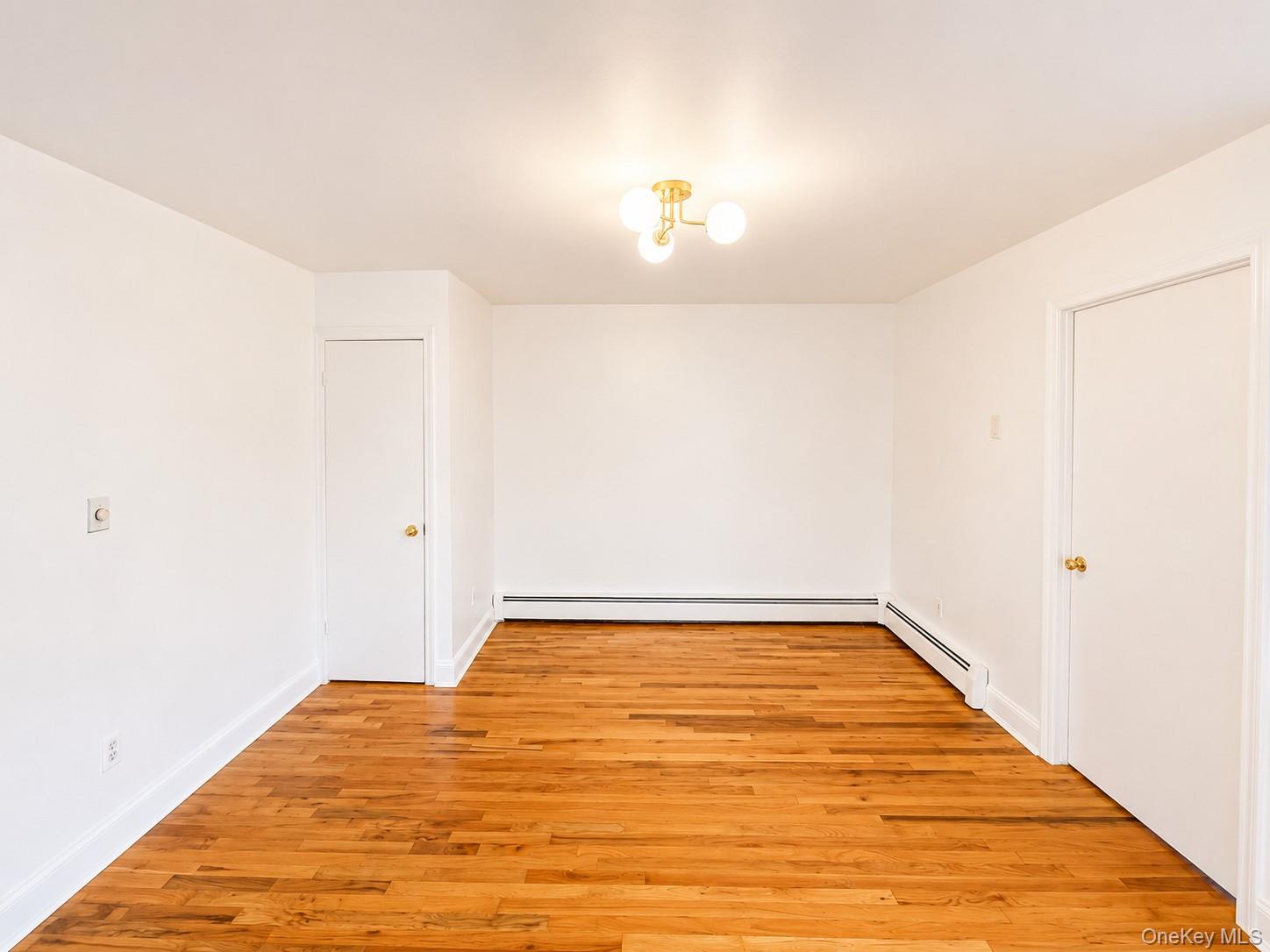 533 Soundview Avenue, Unit 3rd Floor photo 2