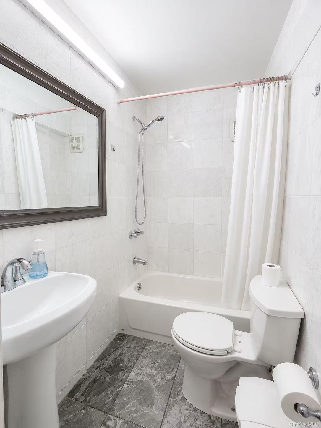 122-15 25th Road, Unit CF2 photo 3