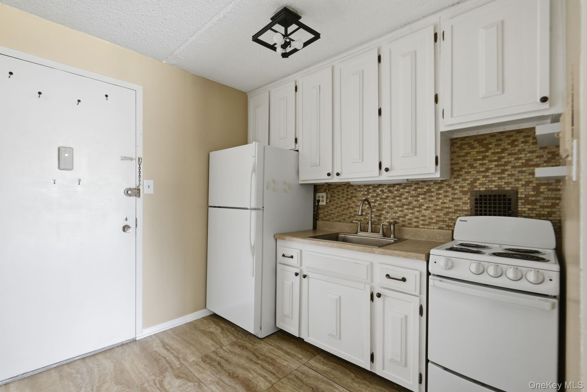 160 Academy Street, Unit 3P photo 8