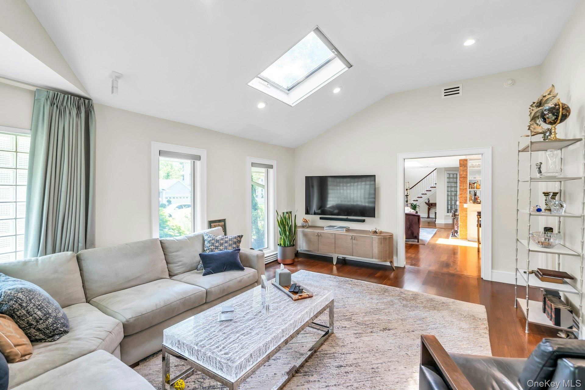 18 Regent Place – For Sale photo 13