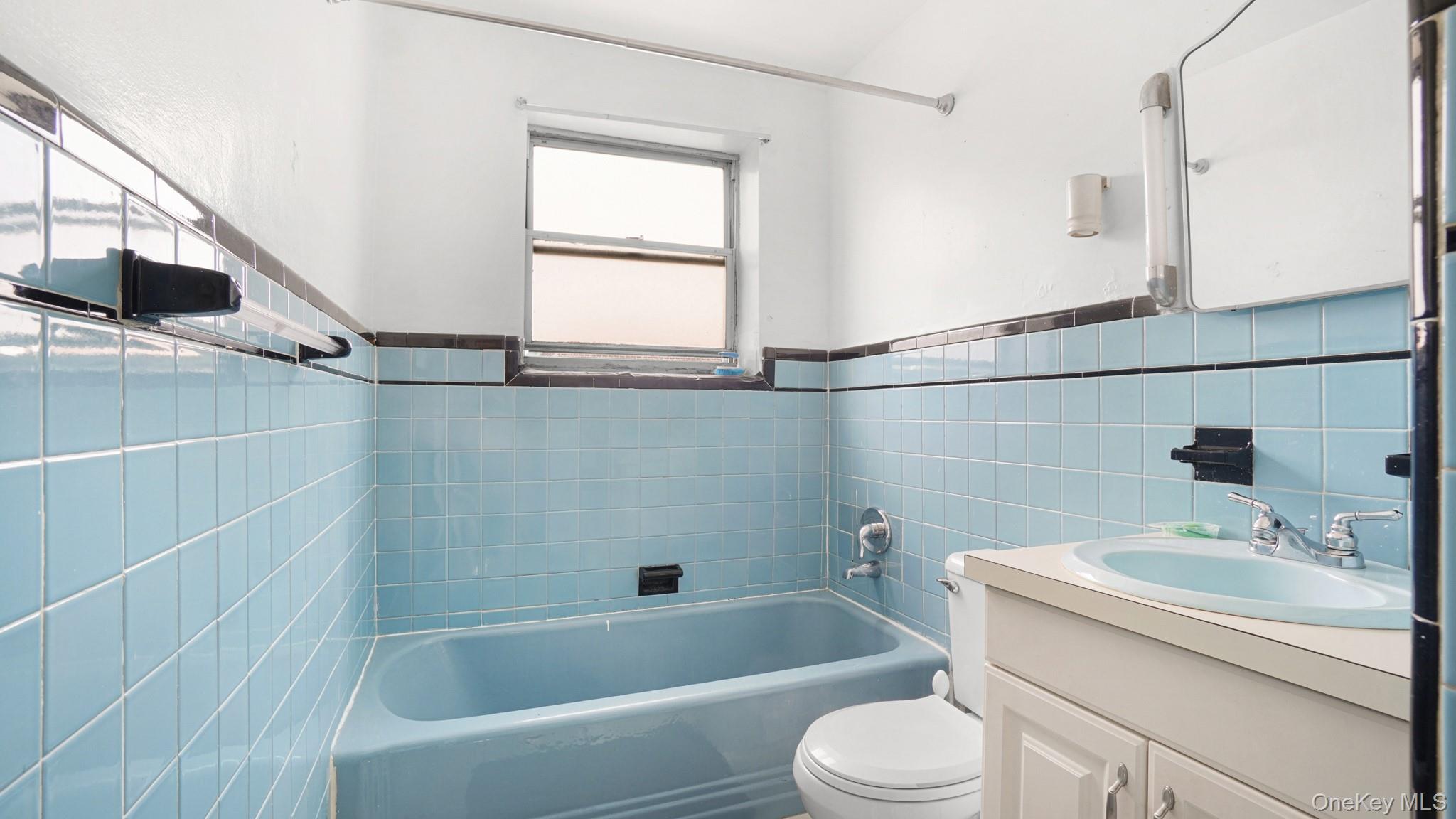1051 Duncan Street – For Sale photo 12