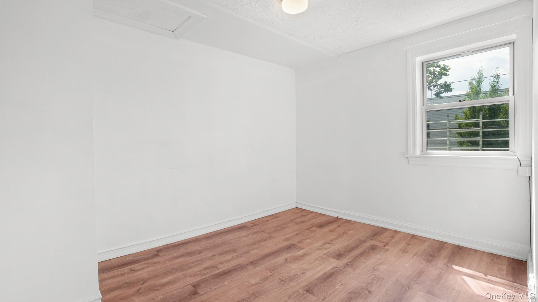 1051 Duncan Street – For Sale photo 10