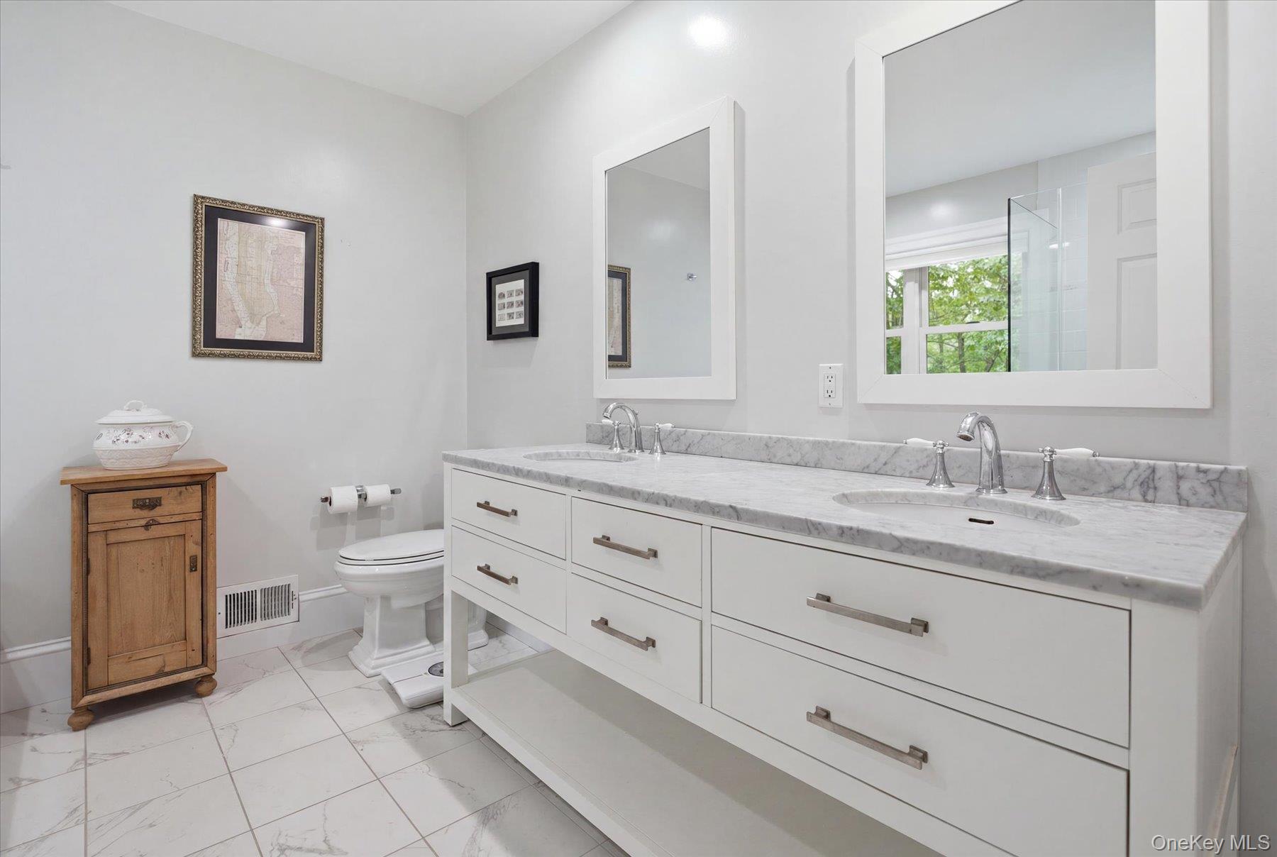 90 Lakeside Lane – For Sale photo 10