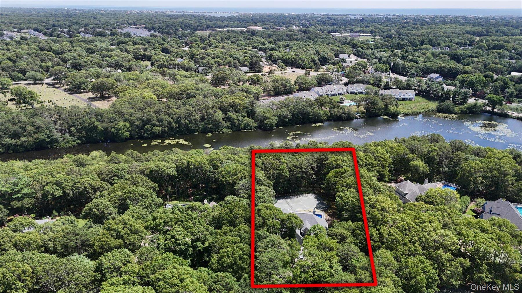90 Lakeside Lane – For Sale photo 28