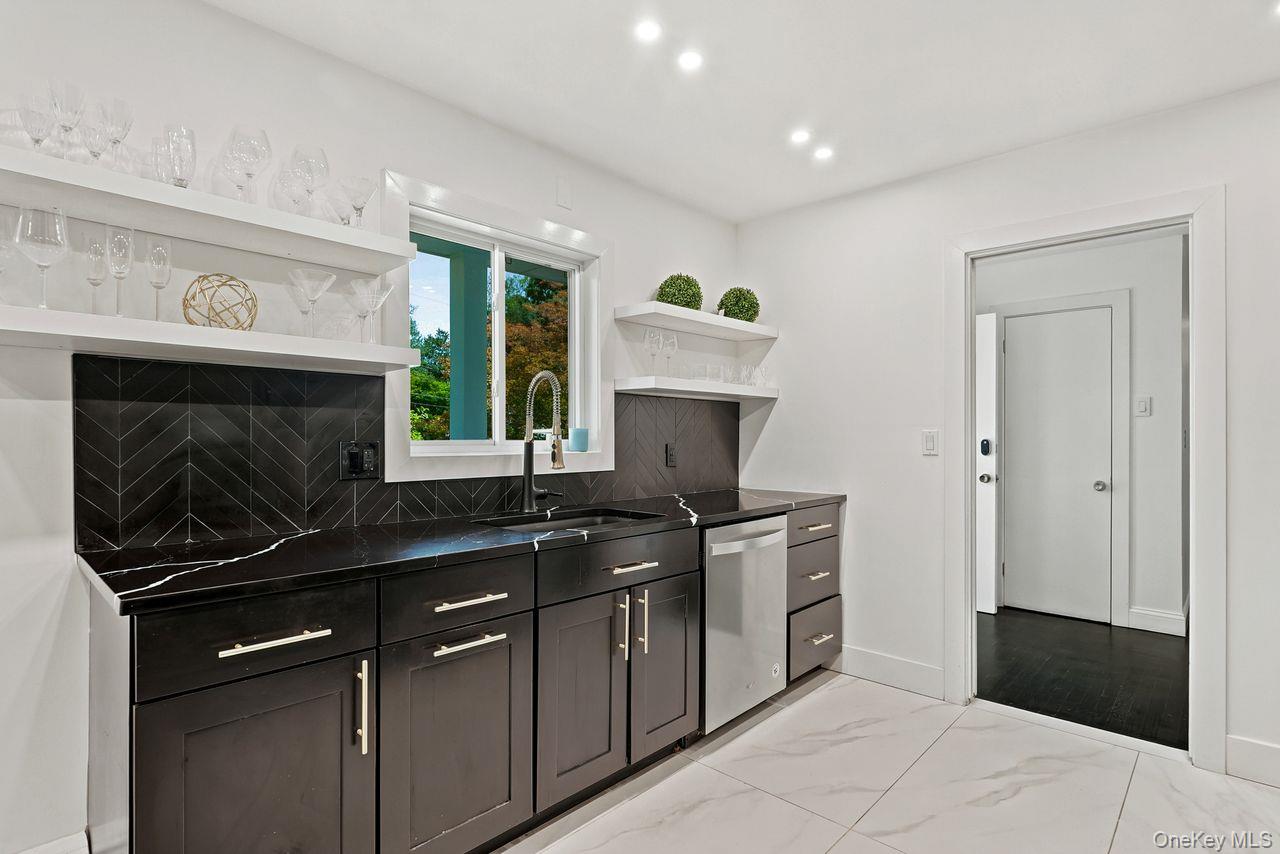 5 Deer Meadow Drive – For Sale photo 18