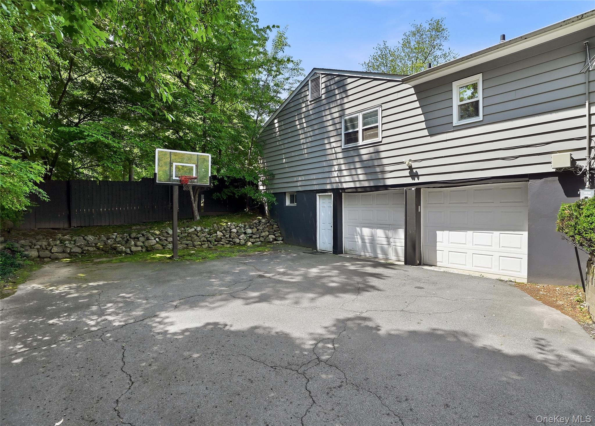 5 Deer Meadow Drive – For Sale photo 3