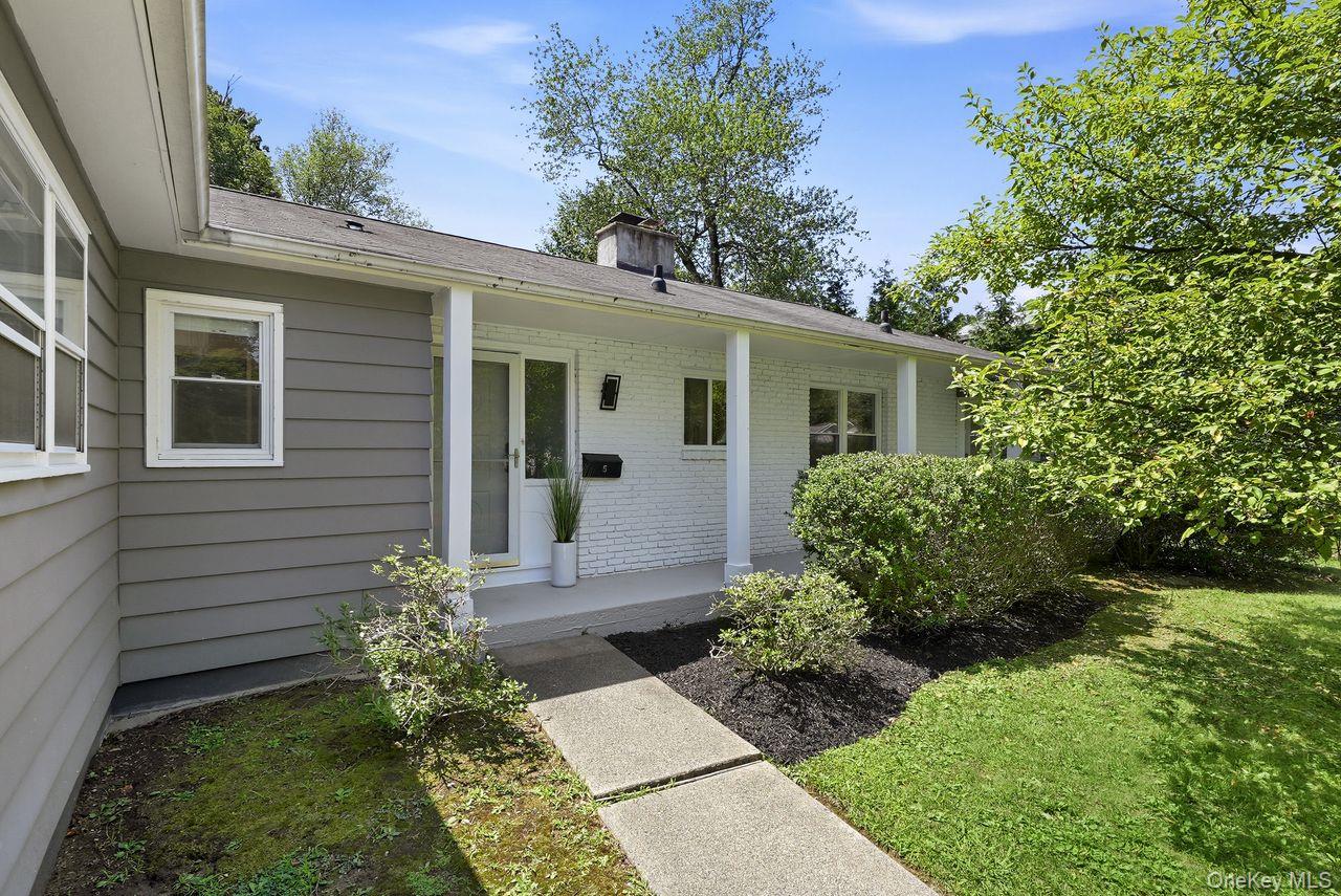 5 Deer Meadow Drive – For Sale photo 5