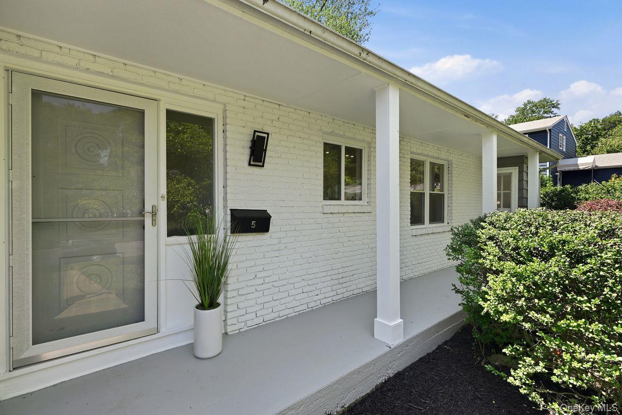 5 Deer Meadow Drive – For Sale photo 8