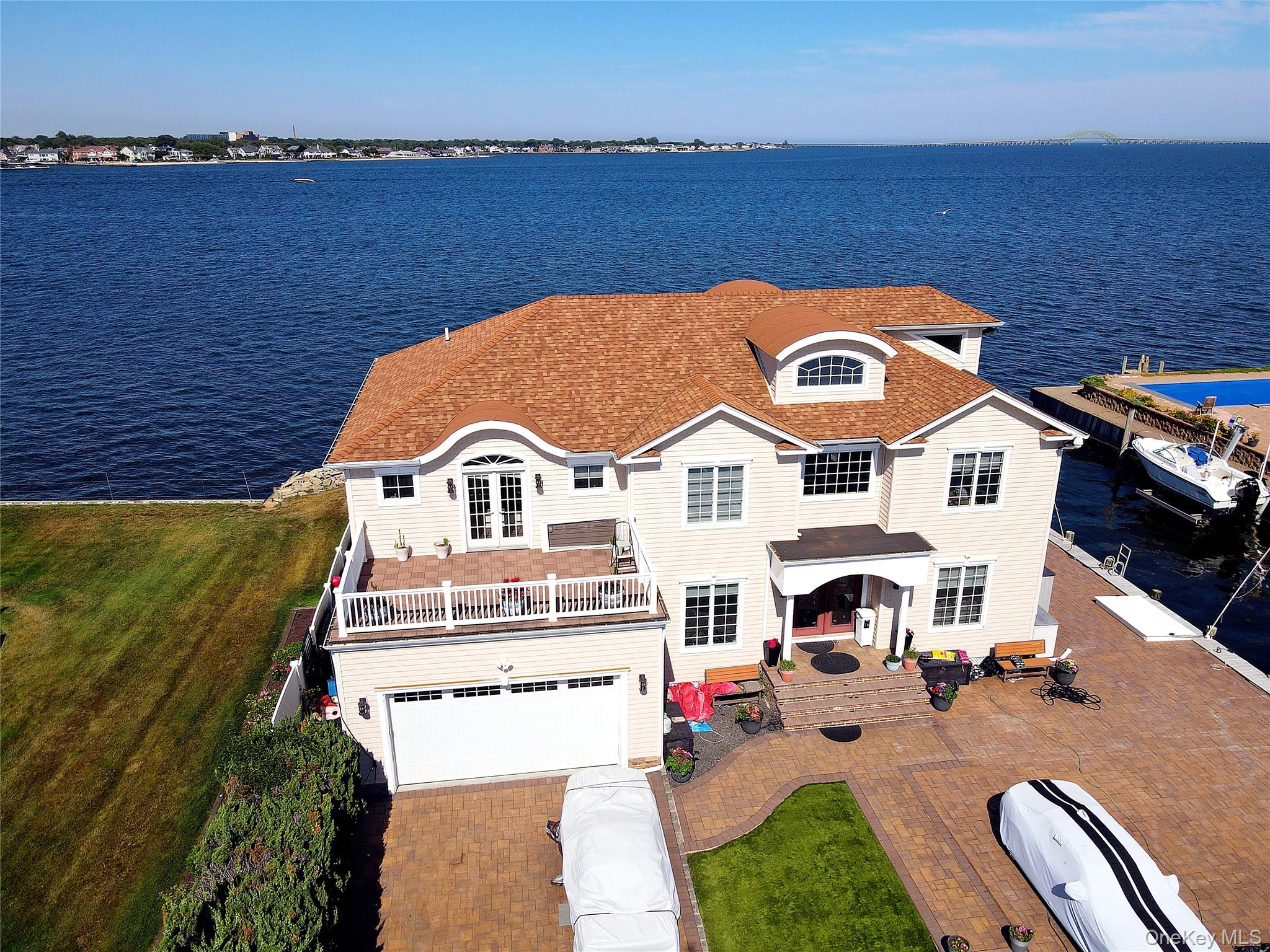 75 Yacht Club Road – For Sale
