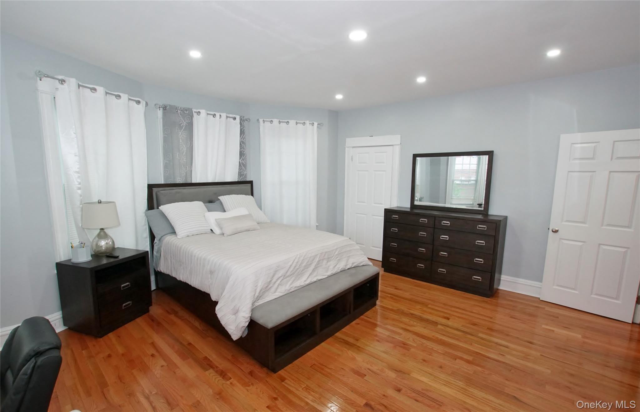278 S Long Beach Avenue – For Sale photo 33
