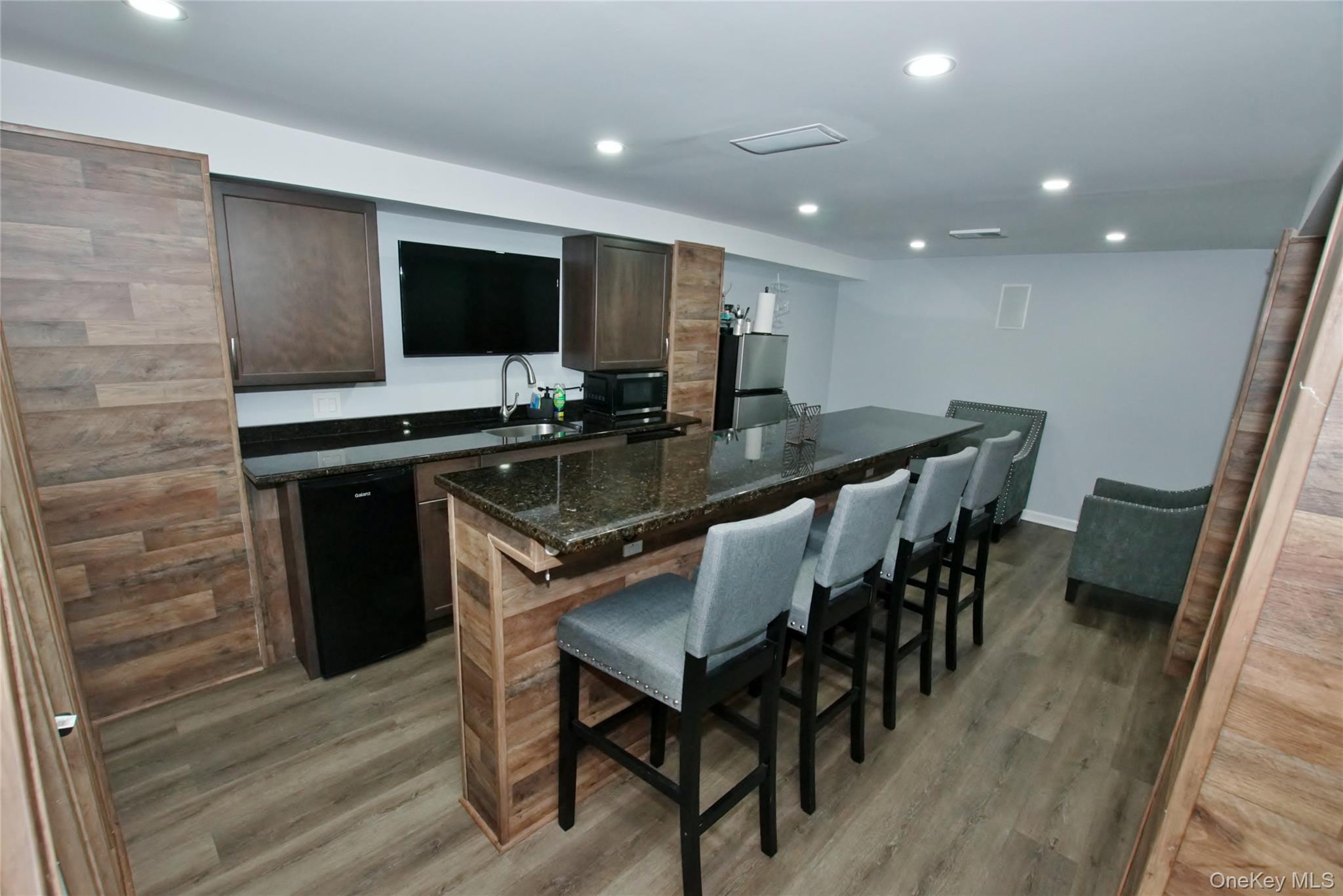 278 S Long Beach Avenue – For Sale photo 42