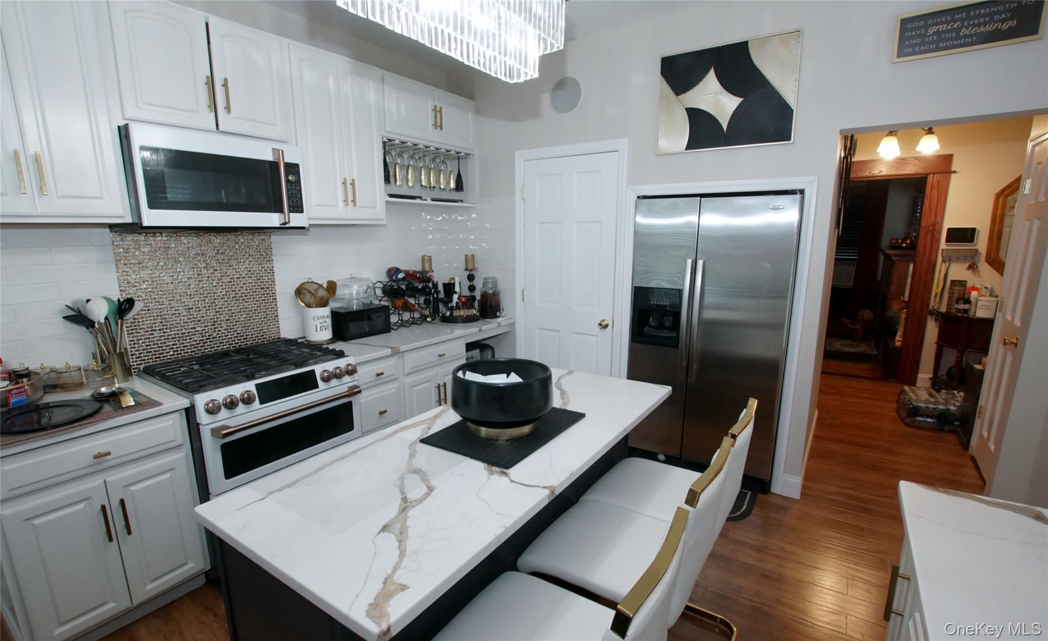 278 S Long Beach Avenue – For Sale photo 6
