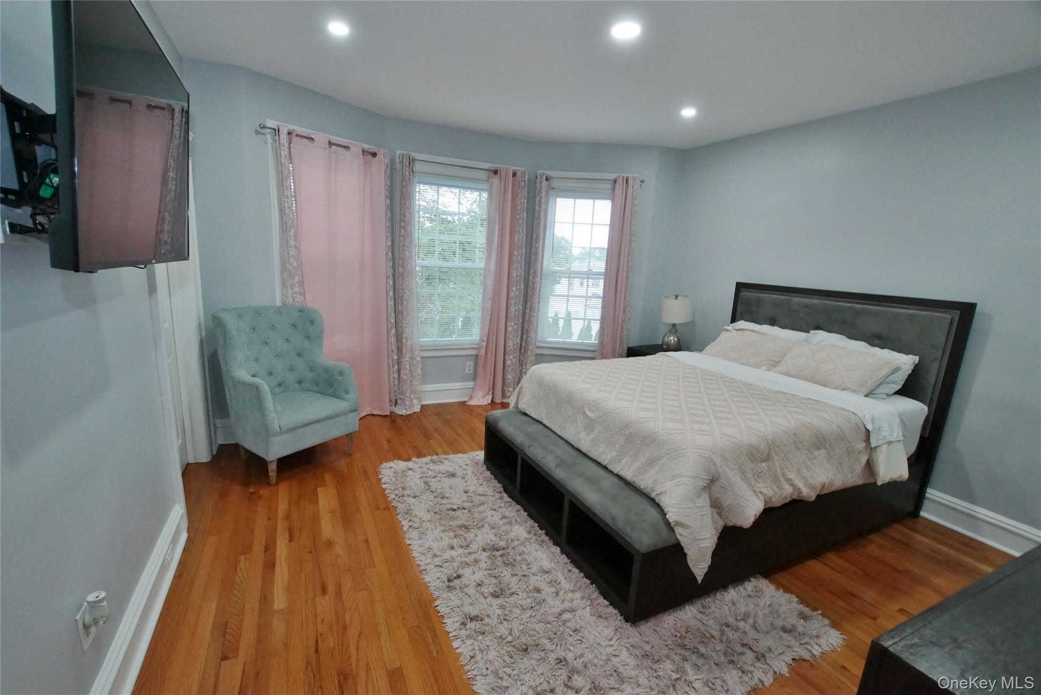 278 S Long Beach Avenue – For Sale photo 34