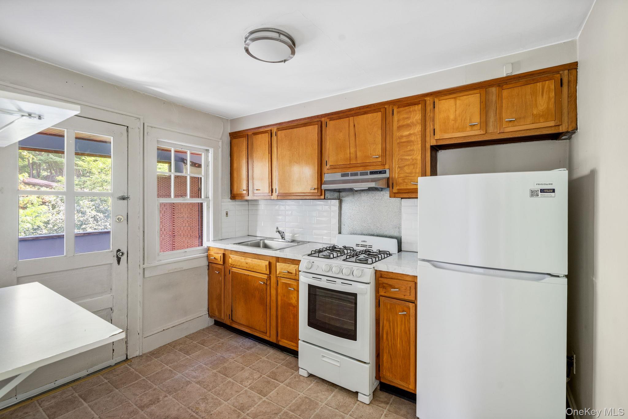 10 Conway Place – For Sale photo 31